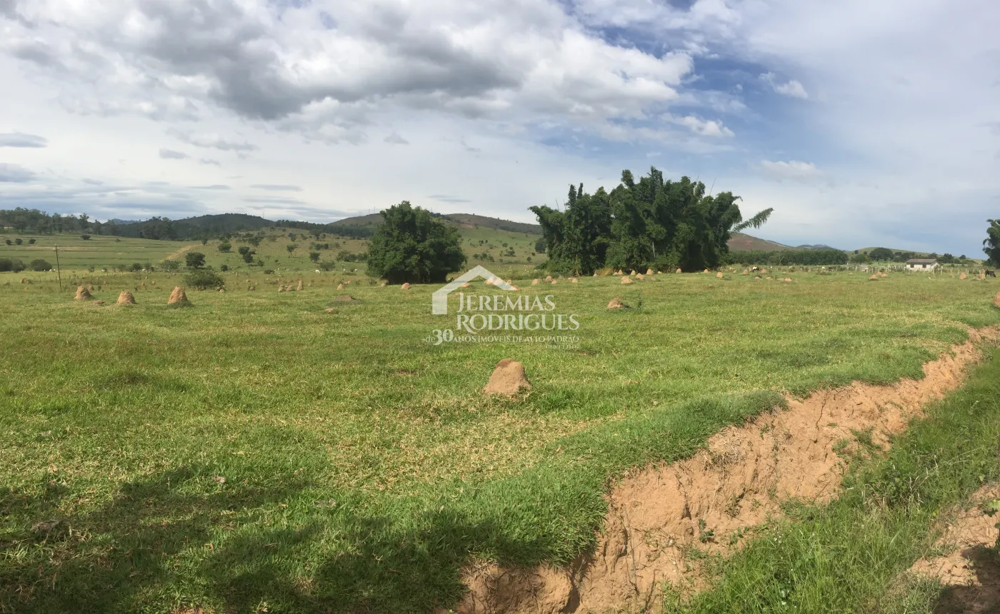 Terreno com 800.000 m² - Feital - Pindamonhangaba/SP.
