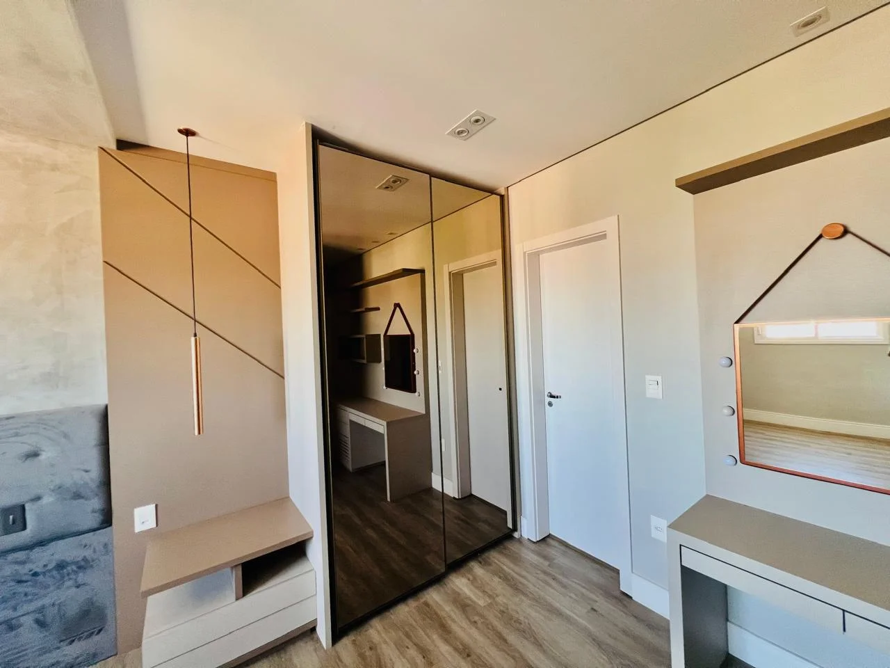 Apartamento para venda e locação no Edifício Grand Terrace em Taubaté/SP. 