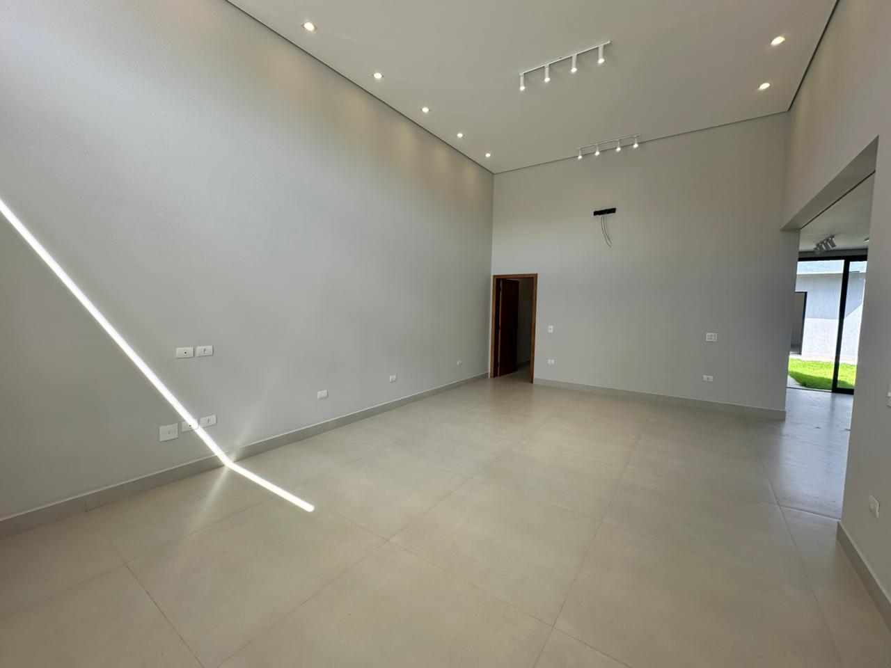 Casa para venda e locação com 3 dormitórios no Condomínio Pinheiros em Tremembé/SP. 