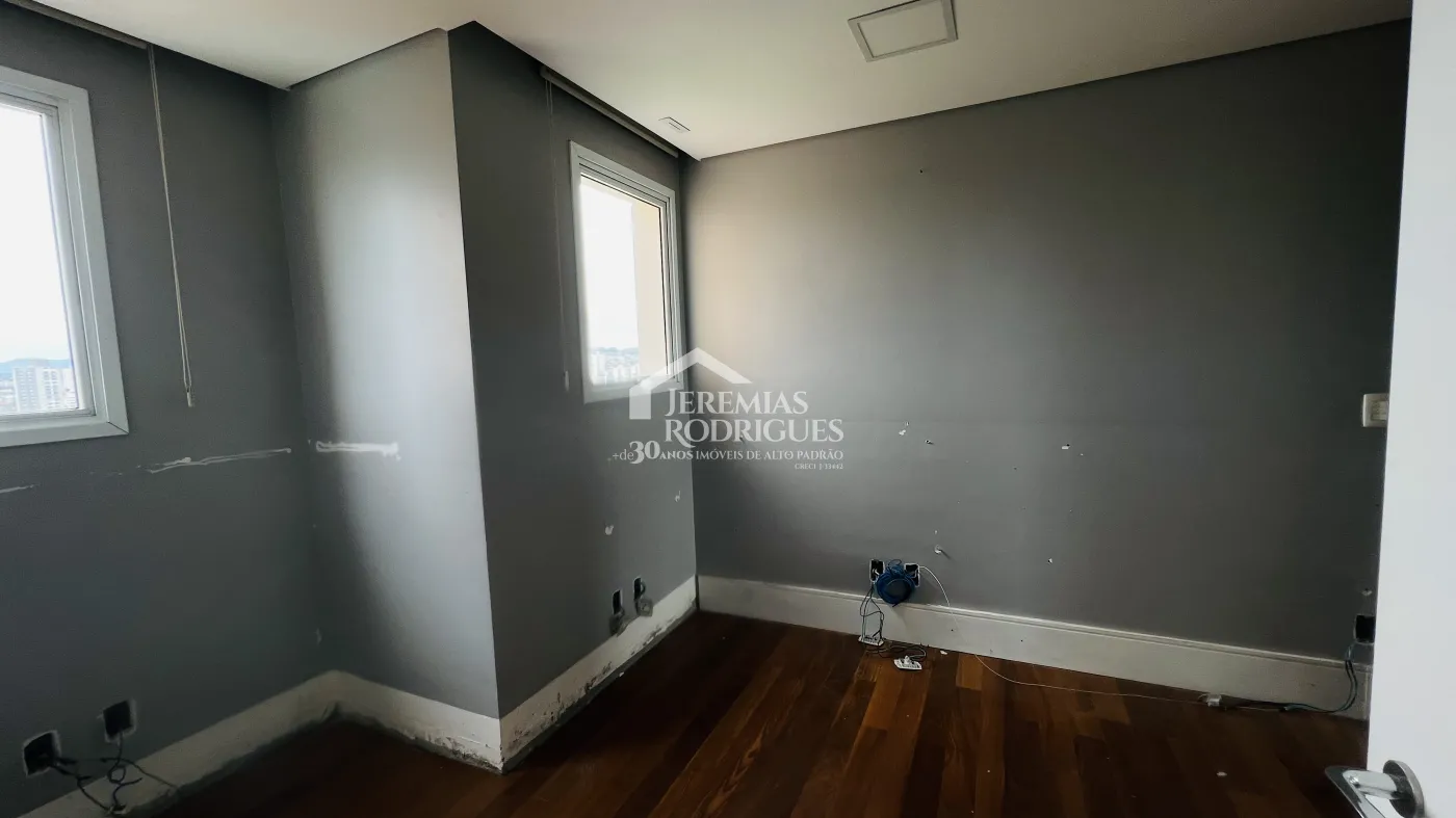 Apartamento à venda com 3 suítes no Edifício Des Arts em Taubaté/SP.