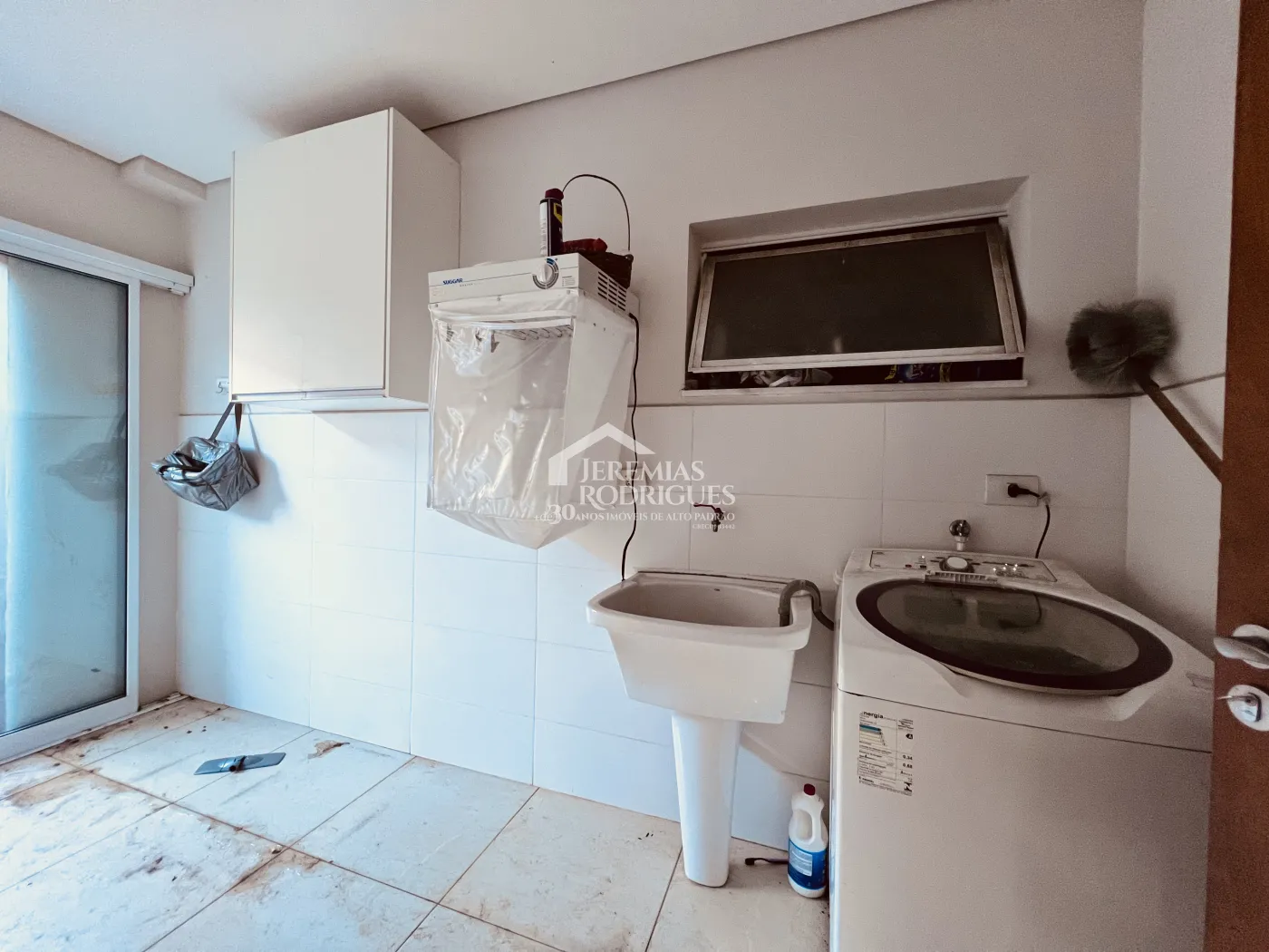 Casa com 3 dormitórios, 310 m² - Condomínio Residencial Ouro Ville - Taubaté/SP