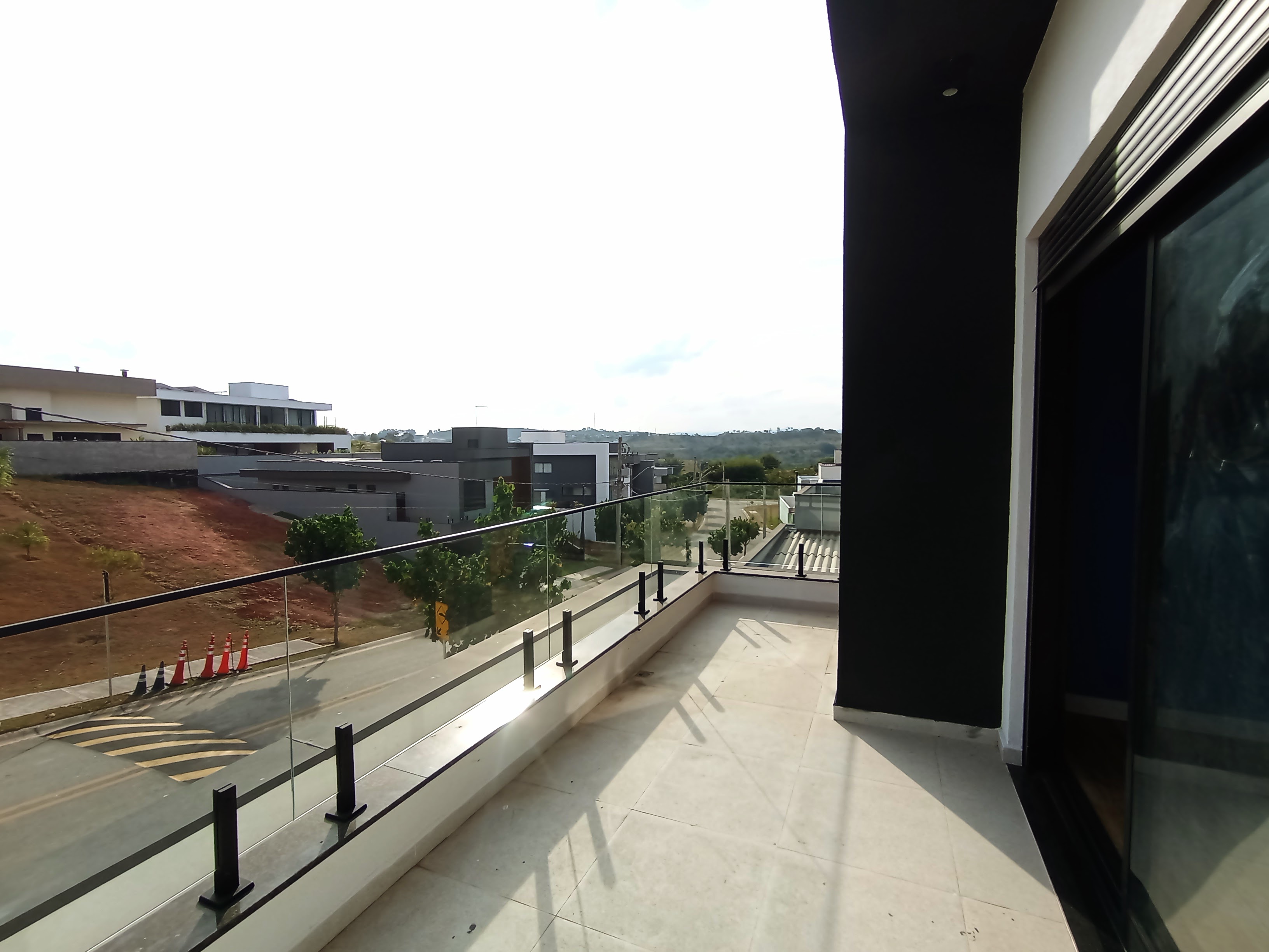 Casa à venda com 4 dormitórios no Condomínio Cyrela Landscape em Taubaté/SP.