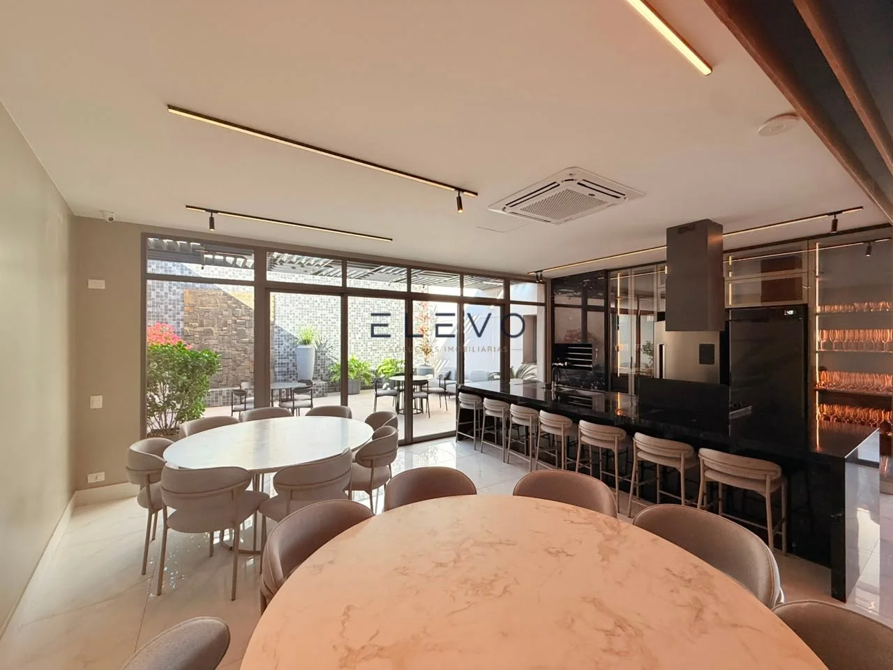 Apartamento Alto Padrão à Venda no Zetta Residence em Maringá | 172 m², 3 Suítes e 4 Vagas
