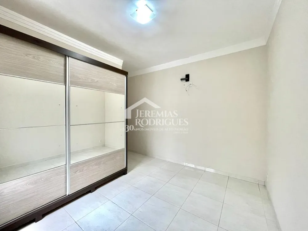 Casa à venda no Condomínio Ouro Ville em Taubaté/SP