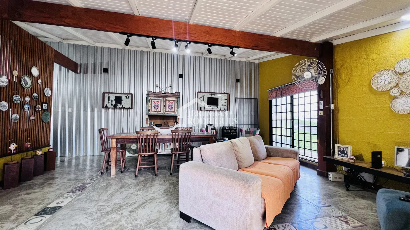 Chácara com 3 dormitórios, 500 m² - Cidade de Deus - Taubaté/SP