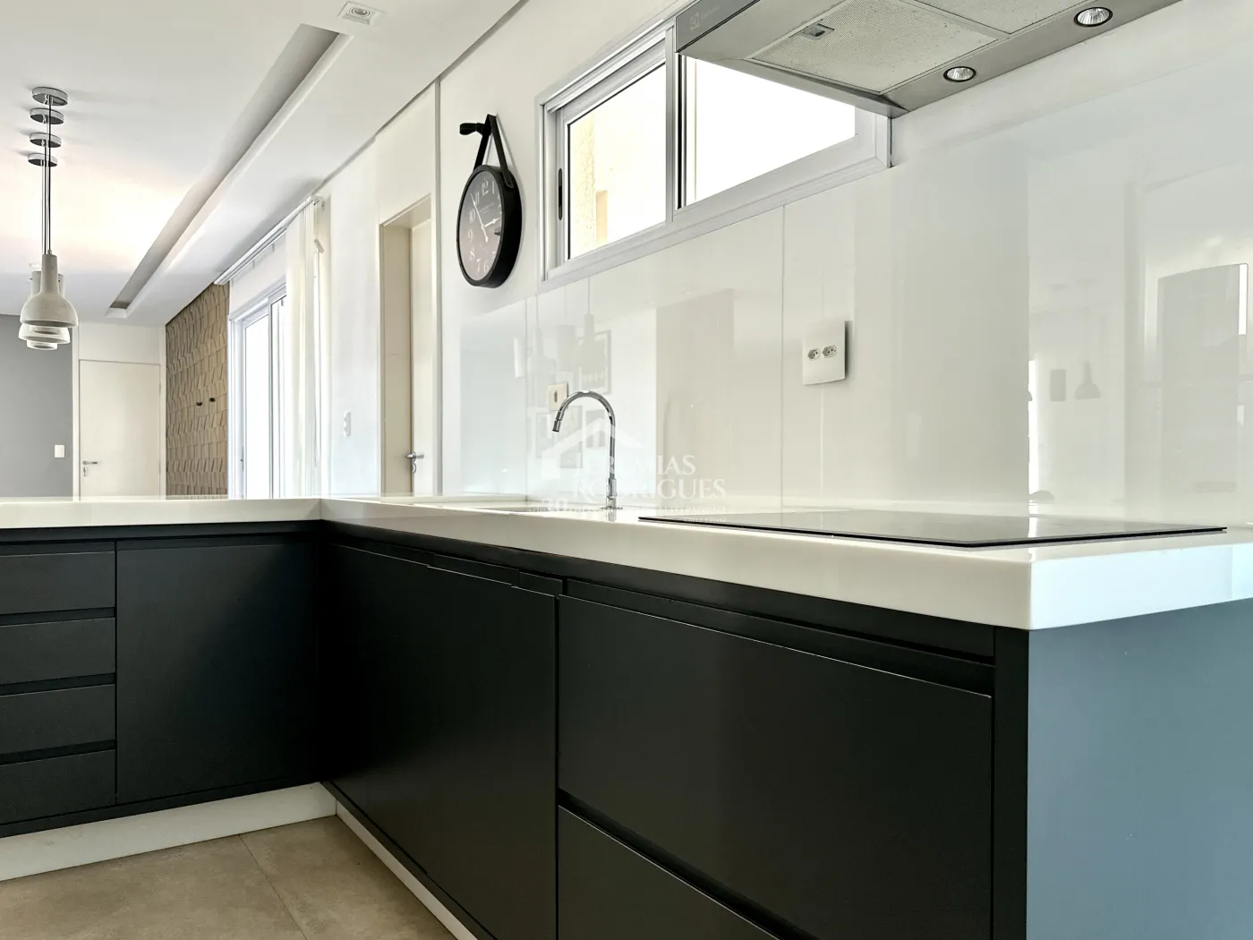 Apartamento com 3 dormitórios, 110 m² - Edifício Placere - Taubaté/SP