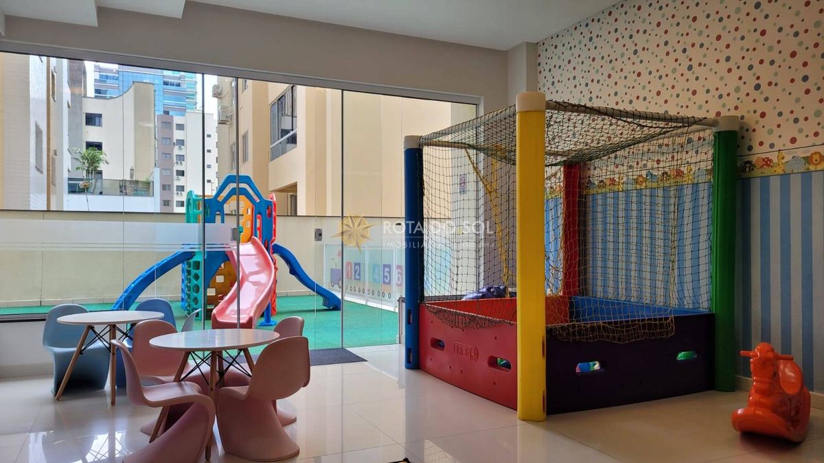 Imperial Palace Apartamento 5 Suítes Meia Praia Itapema SC — foto 63