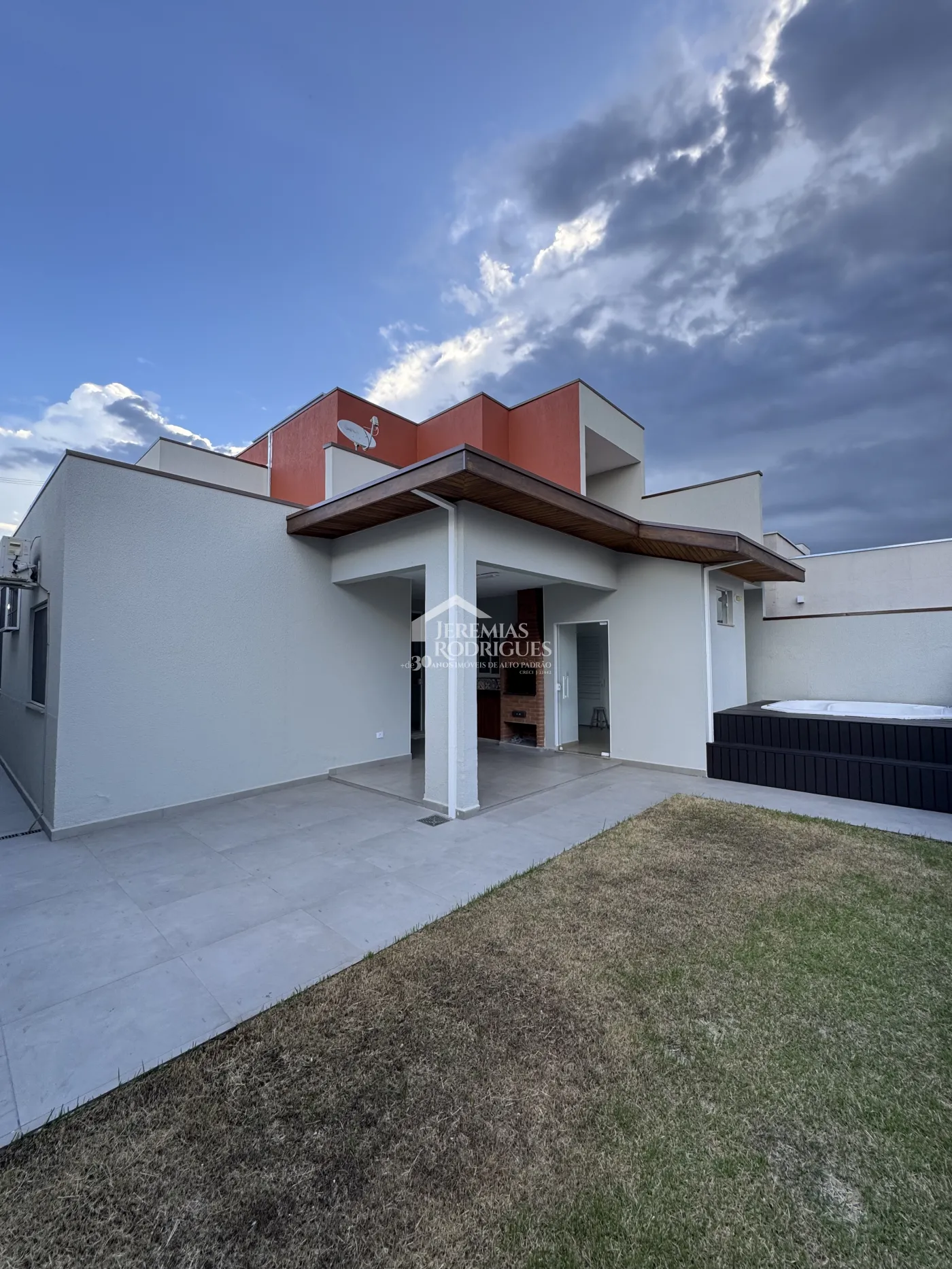 Casa para venda com 3 dormitórios no Condomínio Campos do Conde II Chamboard em Tremembé/SP