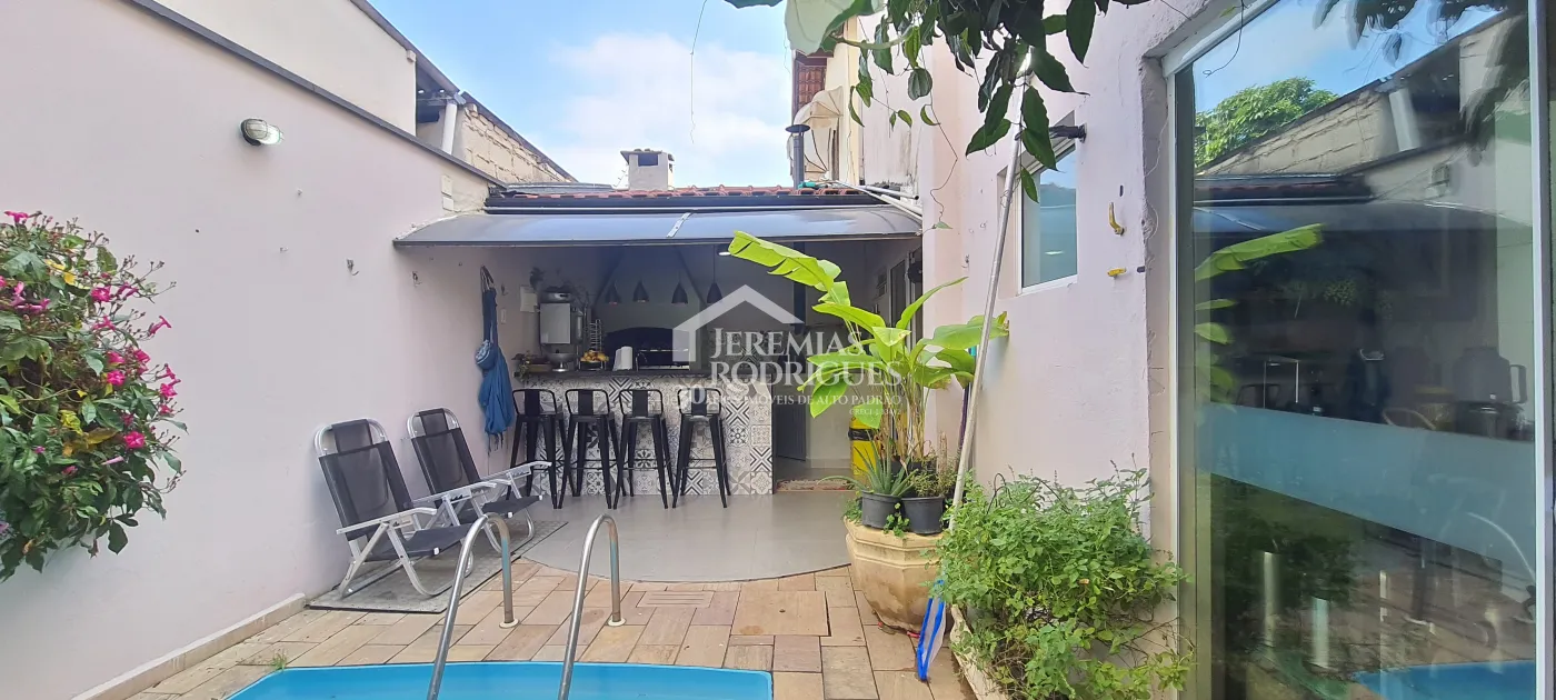 Casa para locação com 5 dormitórios no Centro em Taubaté/SP.