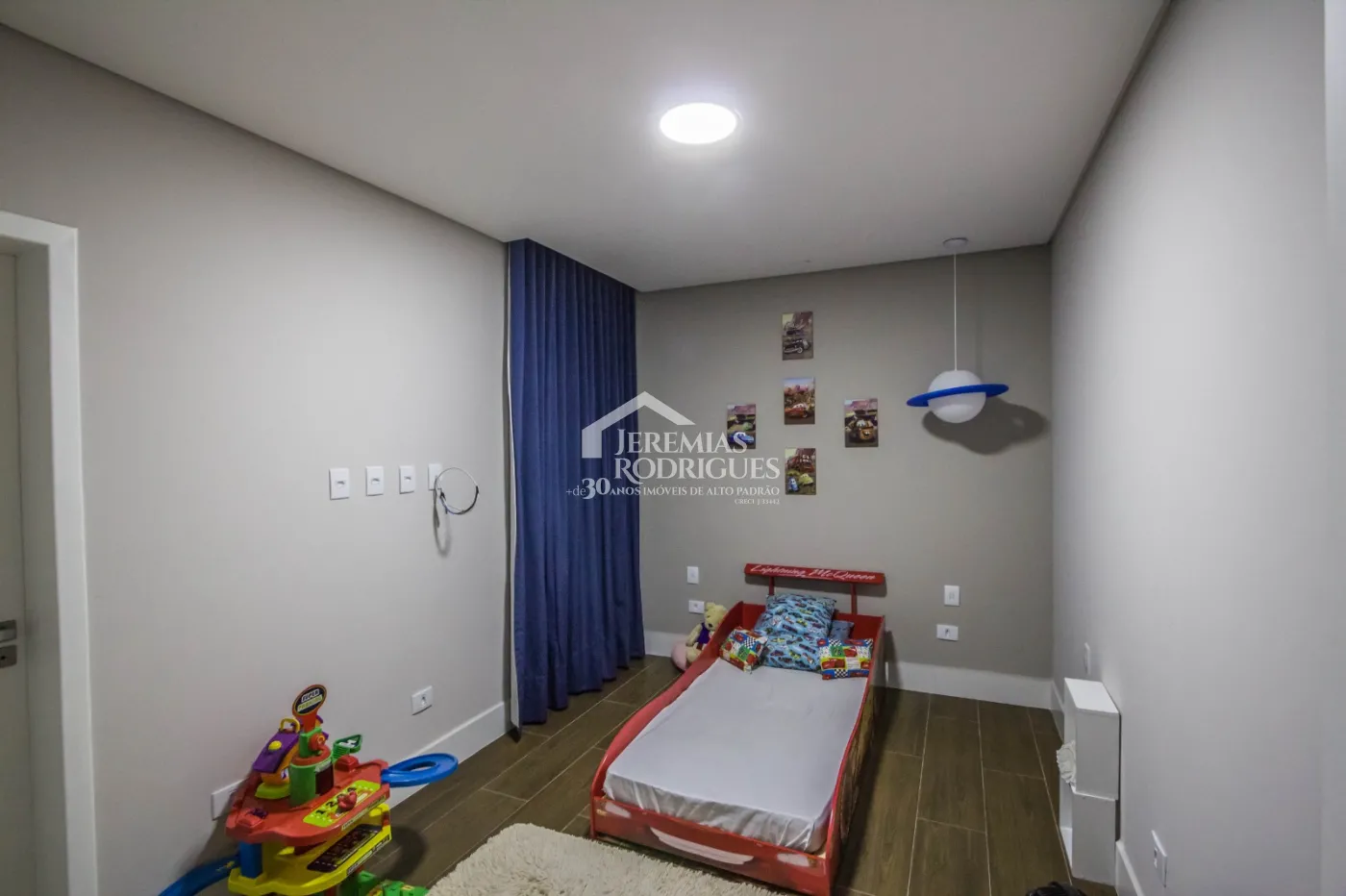 Casa com 368 m² - Condomínio Morada do Visconde - Tremembé/SP