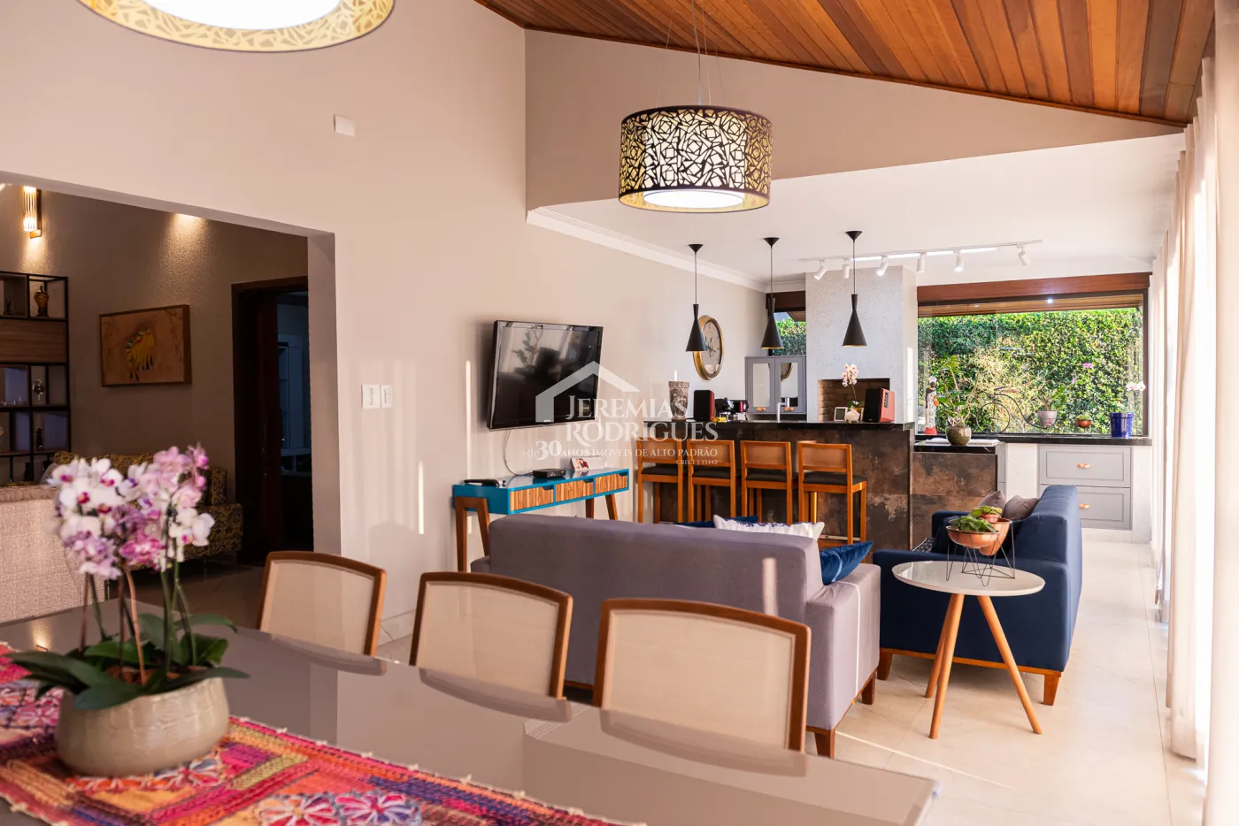 Casa à venda no Condomínio Colonial Village I em Pindamonhangaba/SP