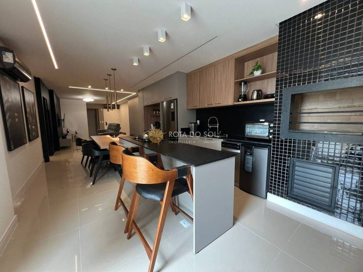 Zurich Apartamento Mobiliado 3 Suítes Meia Praia Itapema SC — foto 1