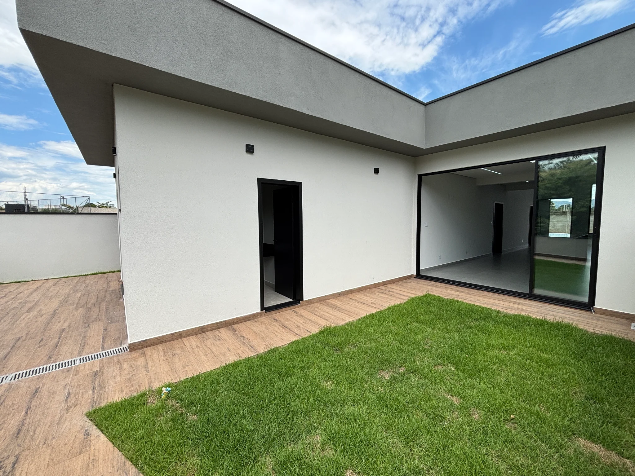 Casa alto padrão com 3 dormitórios à venda no Bosque do Imperador em Pindamonhangaba/SP