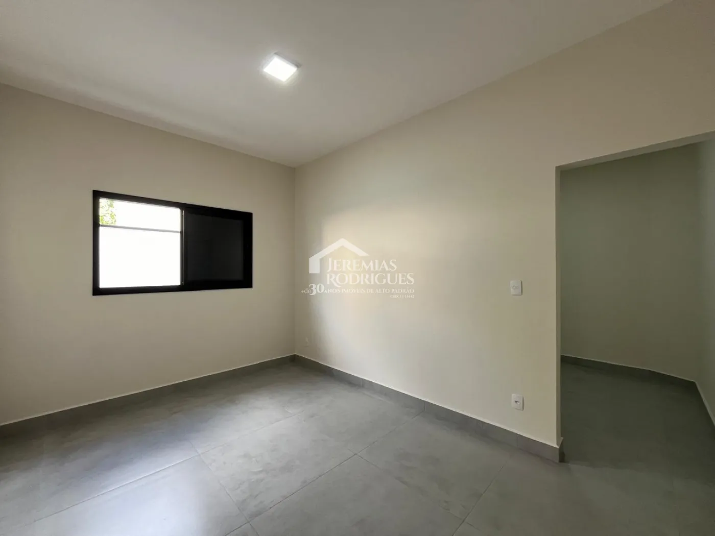Casa com 3 dormitórios, 199 m² - Condomínio Parque das Araucárias - Tremembé/SP.
