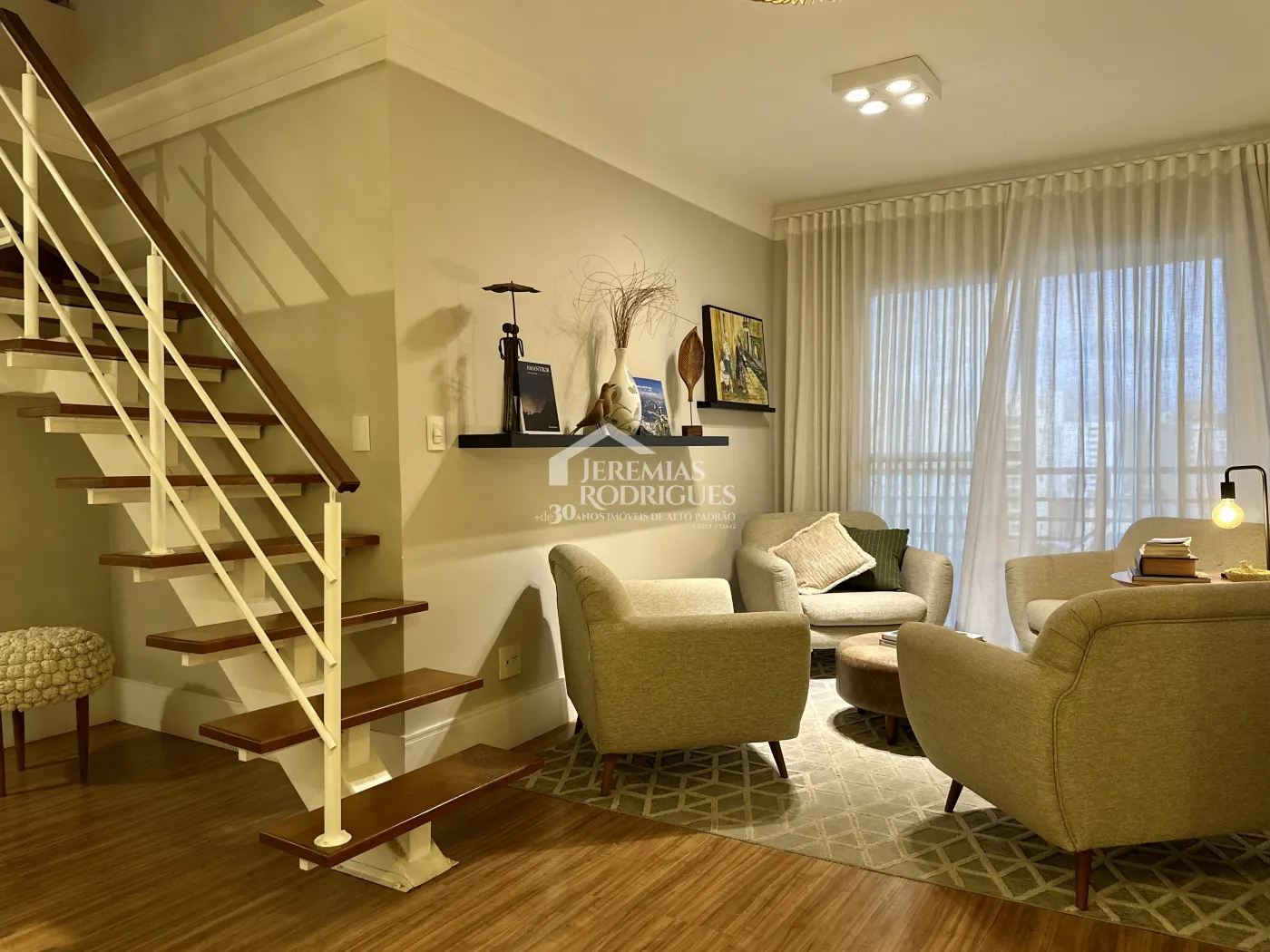 Apartamento com 2 dormitórios, 171 m² - Edifício Solar dos Juritis - Taubaté/SP.