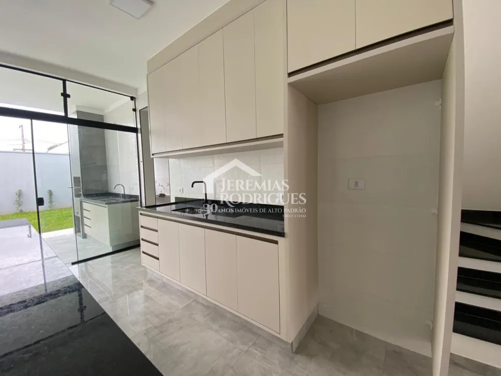 Casa com 3 suítes, 220 m² - Condomínio Parque das Araucárias - Tremembé/SP