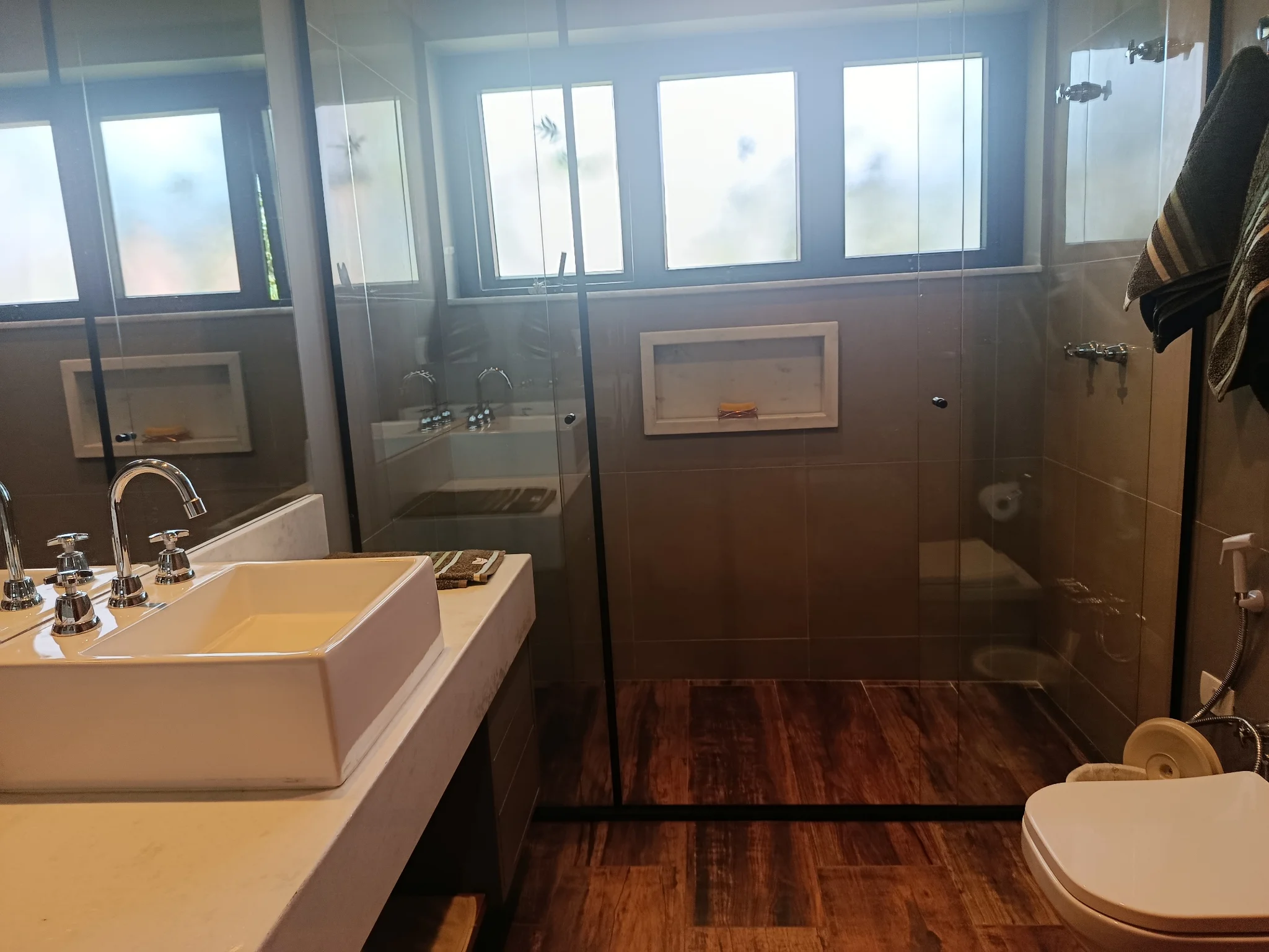 Casa à venda com 3 suítes no Condomínio Iporanga em Campos do Jordão/SP. 