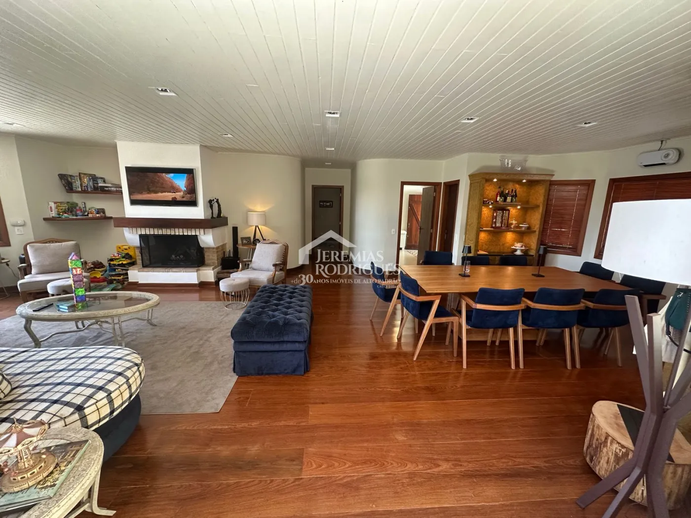 Casa para venda com 6 suítes no Capivari em Campos do Jordão/SP