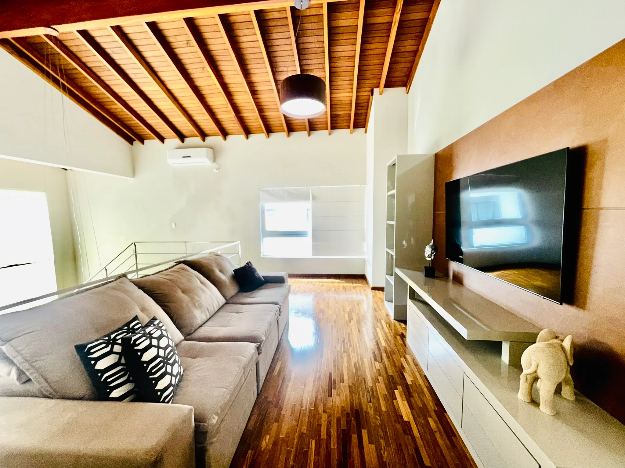 Casa à venda com 3 suítes no Condomínio Residencial San Marco em Taubaté/SP