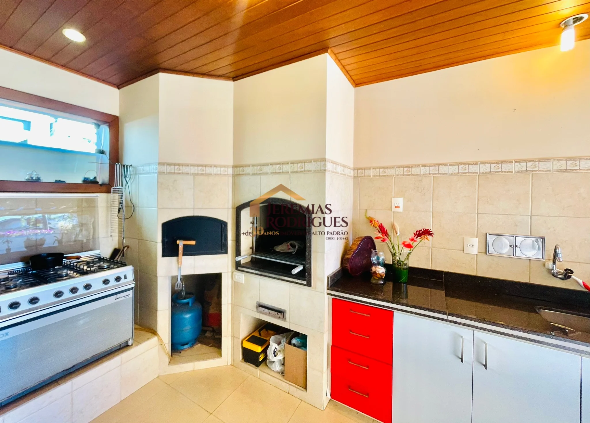 Casa para locação e venda no Taubaté Village em Taubaté/SP.