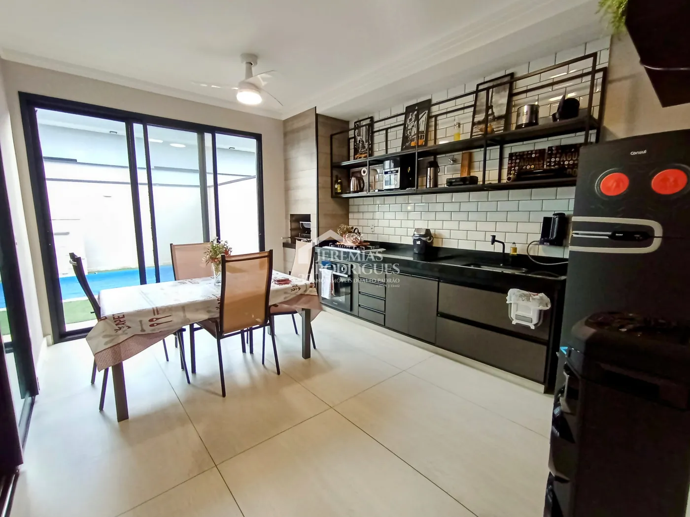 Casa para venda com 3 dormitórios no Residencial Pérola do Vale em Tremembé/SP