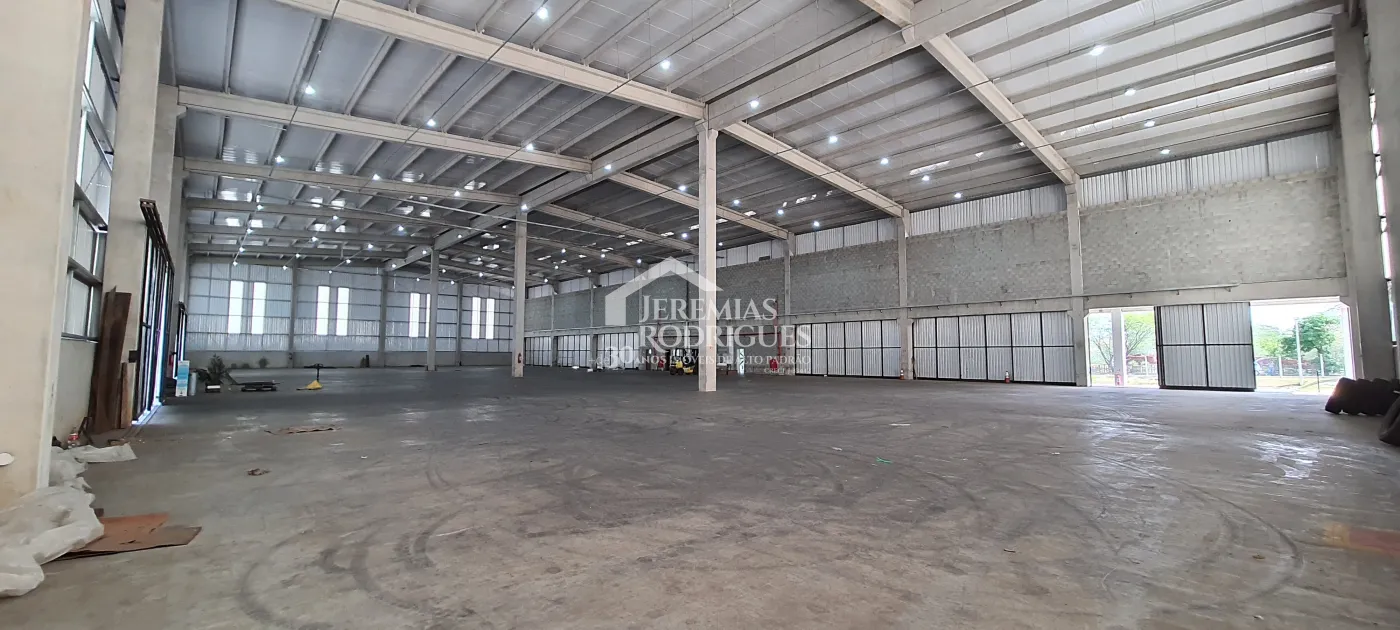 Galpão com 3.560 m² - Parque Empresarial Santa Rita - em Pindamonhangaba/SP.