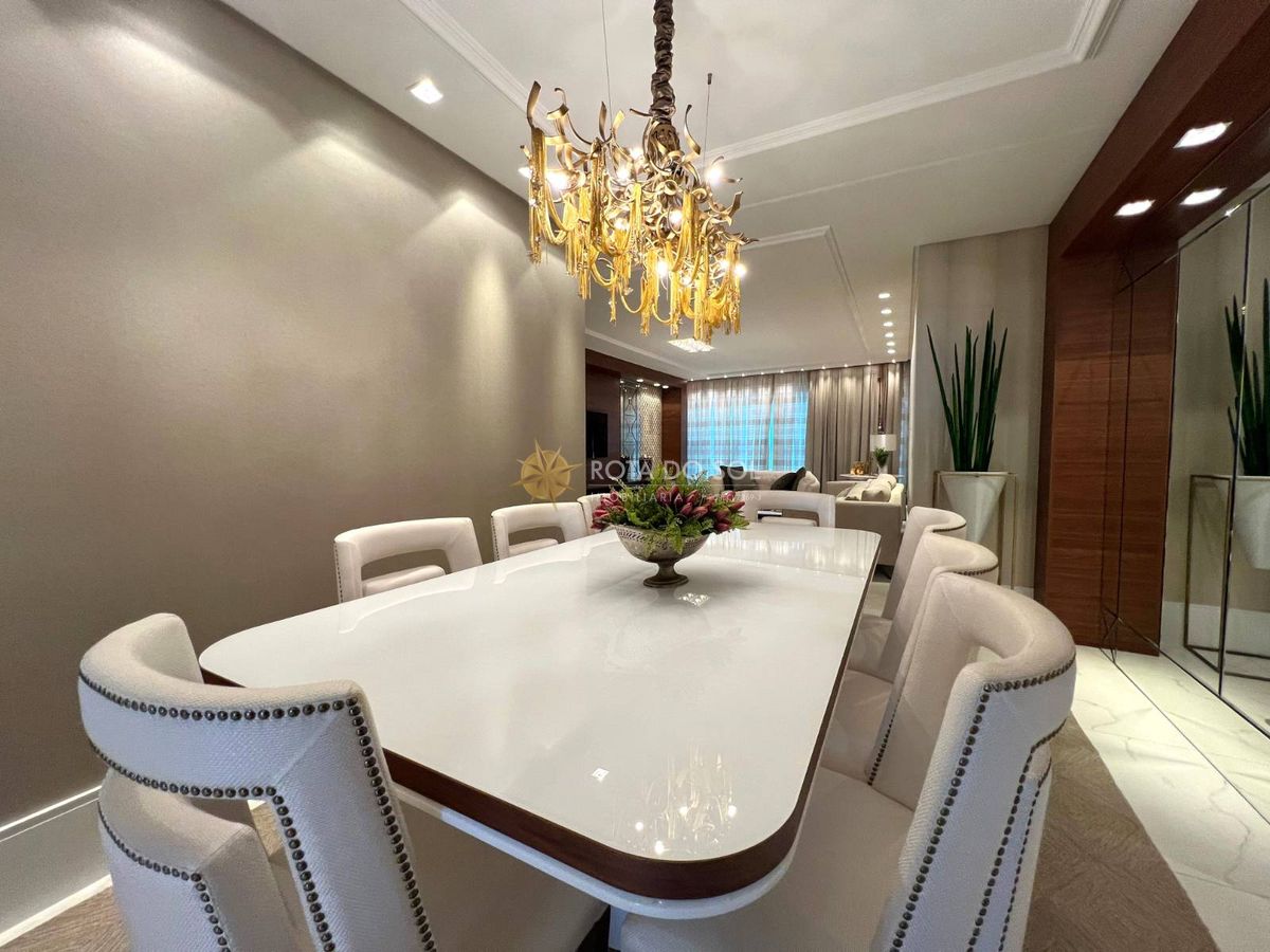 =Vogue Home Apartamento Quadra Mar 4 Suítes Meia Praia Itapema SC