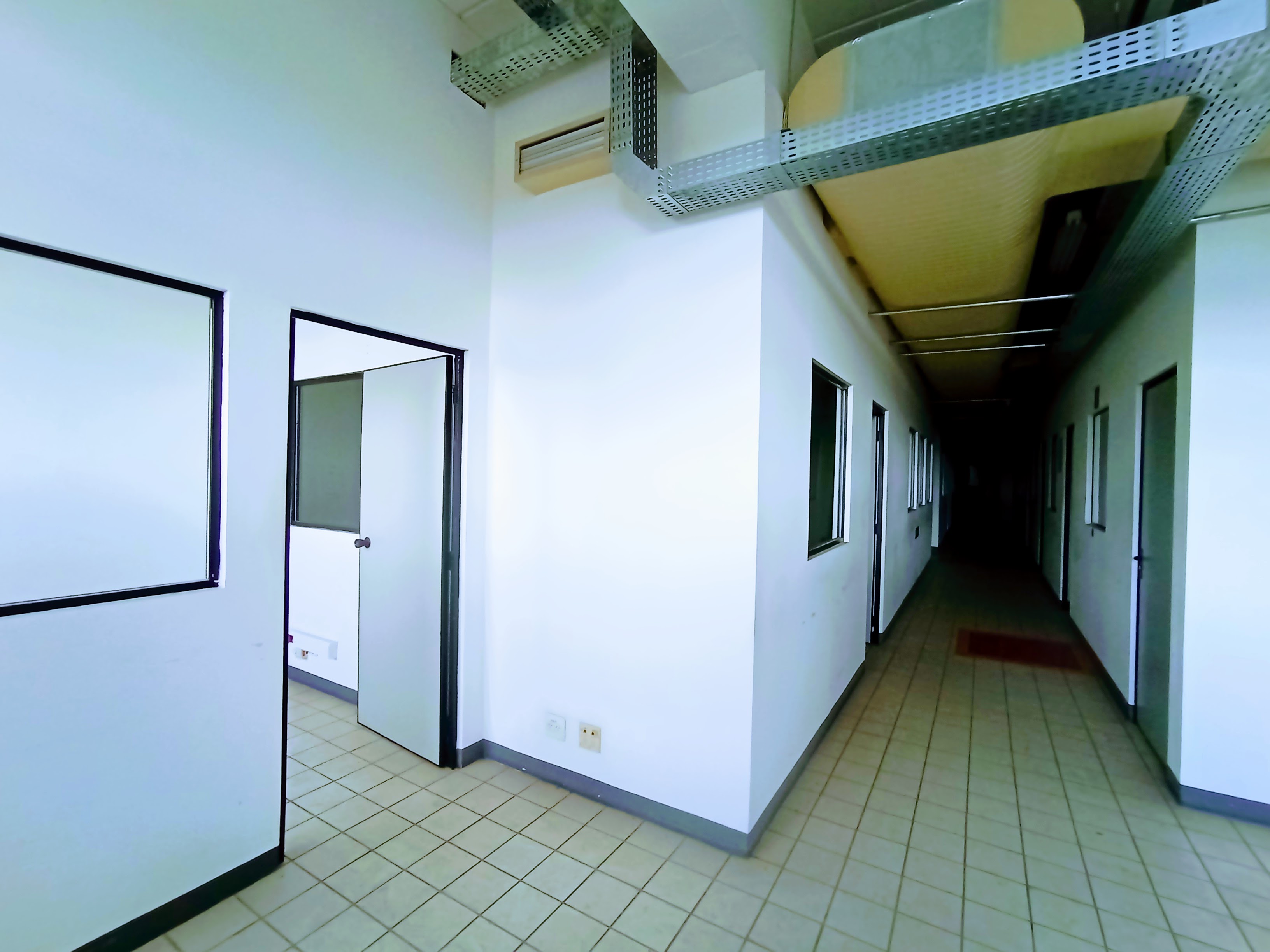 Prédio para venda e locação, 6.000 m² no bairro Jardim Independência em Taubaté/SP.