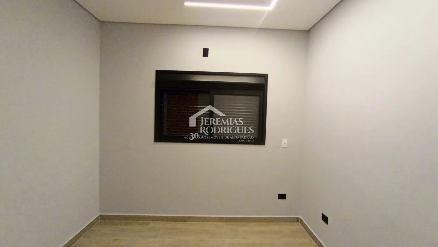 Casa à venda com 3 dormitórios no Condomínio Pérola do Vale em Tremembé/SP.