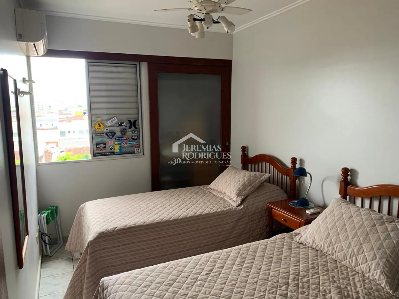 Cobertura duplex à venda com 2 dormitórios, 113 m² no Condomínio Sol Tropical em Ubatuba/SP.