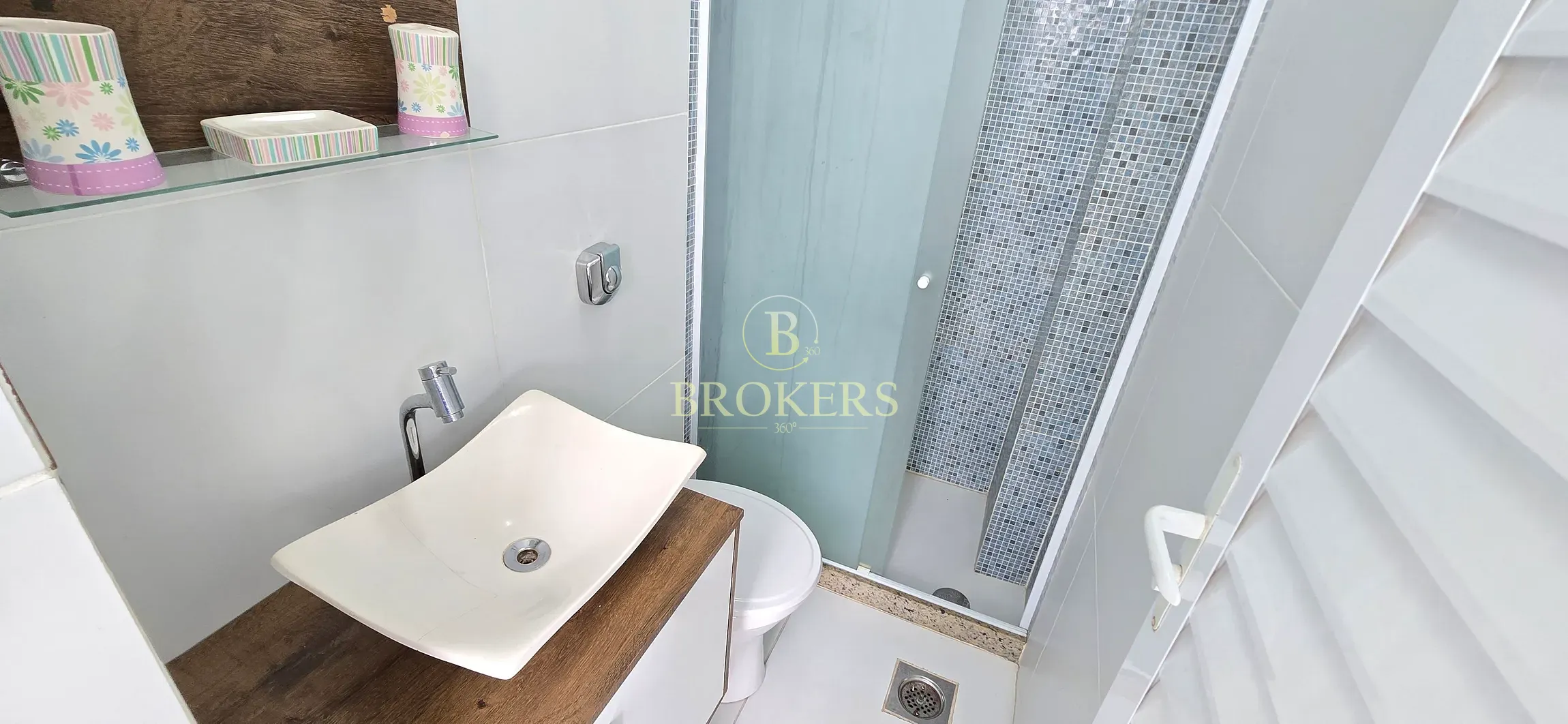Apartamento espetacular, todo  modernizado à venda na Rua Figueiredo Magalhães, Copacabana, Rio de — foto 43
