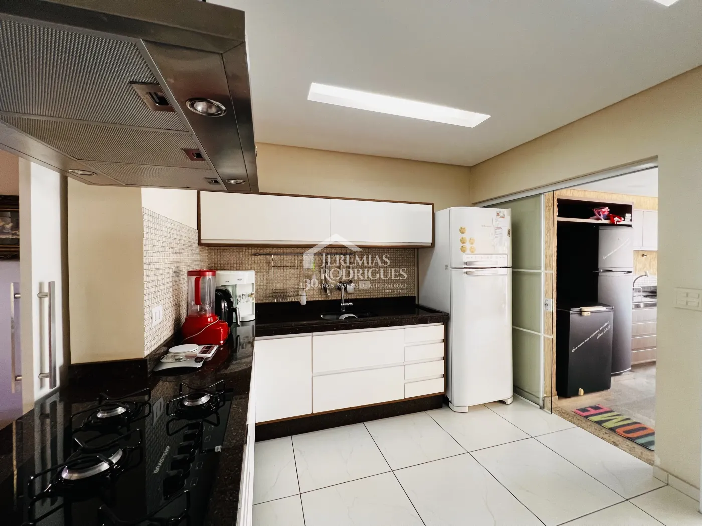 Casa com 4 dormitórios, 394 m² - Alto São Pedro - Taubaté/SP.