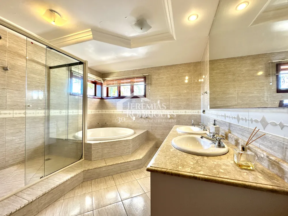 Casa com 4 quartos, 617 m² - Condomínio Taubaté Village - Taubaté/SP