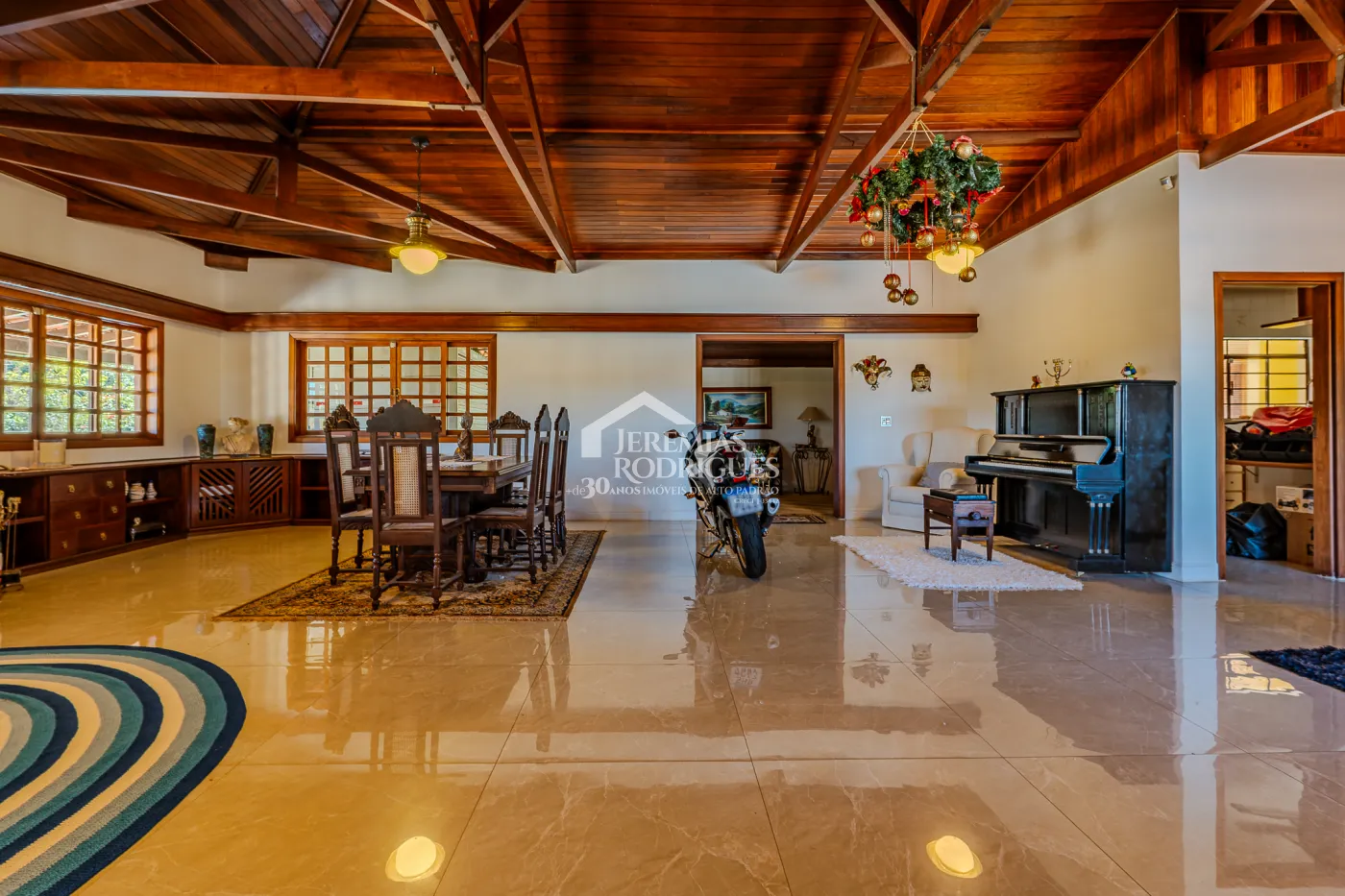 Fazenda à venda com 183.000 m² em Campinas/SP.