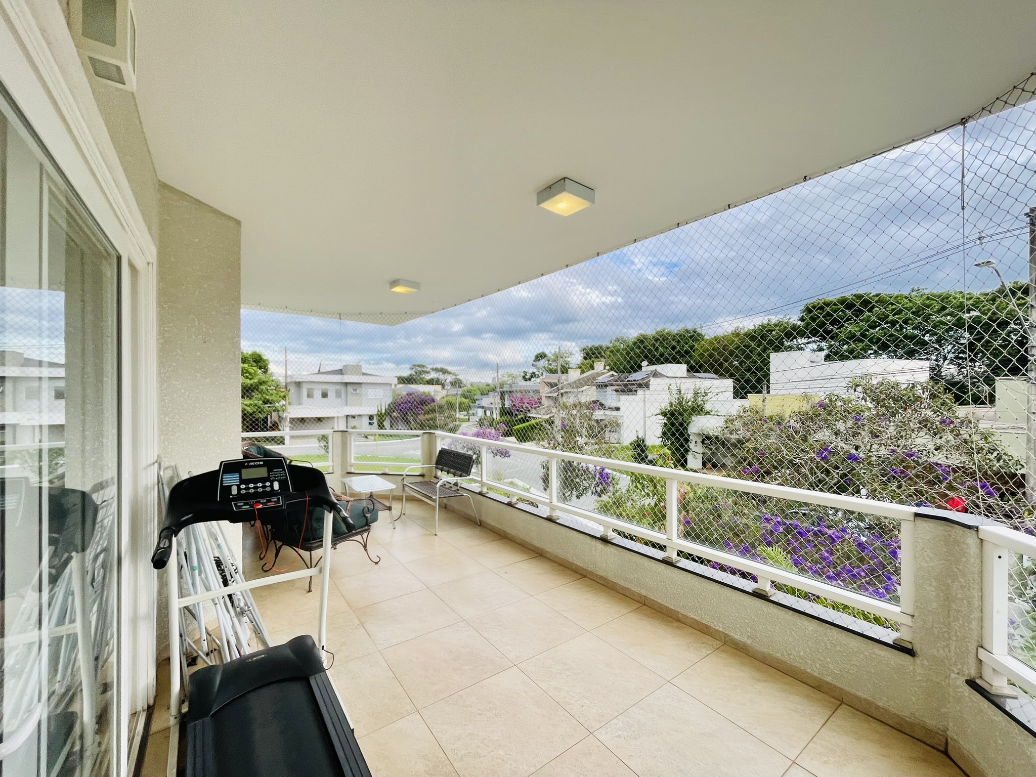 Casa para venda com 4 dormitórios no Condomínio Campos Do Conde I em Tremembé/SP