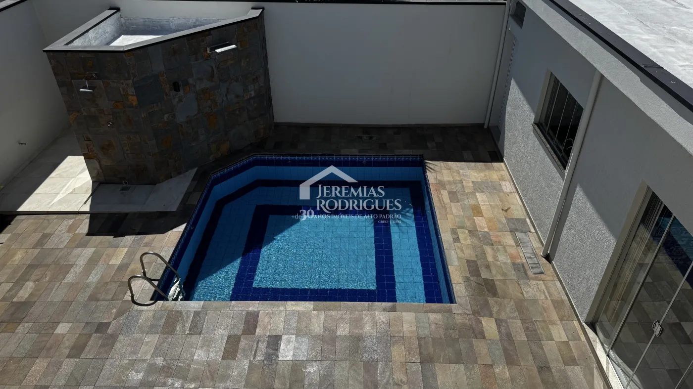 Casa para venda com 4 suítes no Condomínio Real Ville em Pindamonhangaba/SP