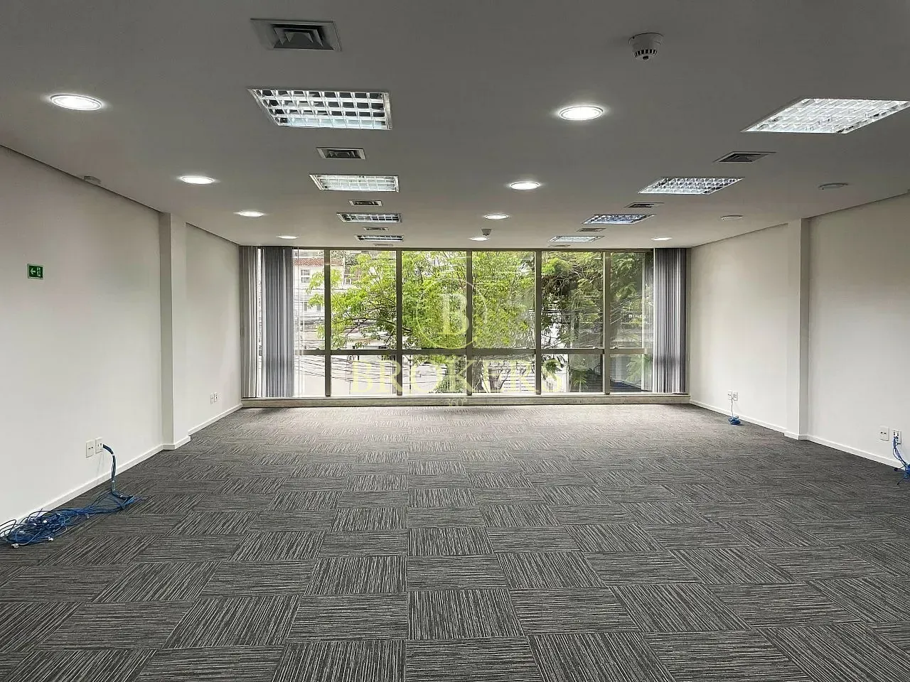 Edifício de sede corporativa exclusiva no Humaitá em localização estratégica da Zona Sul