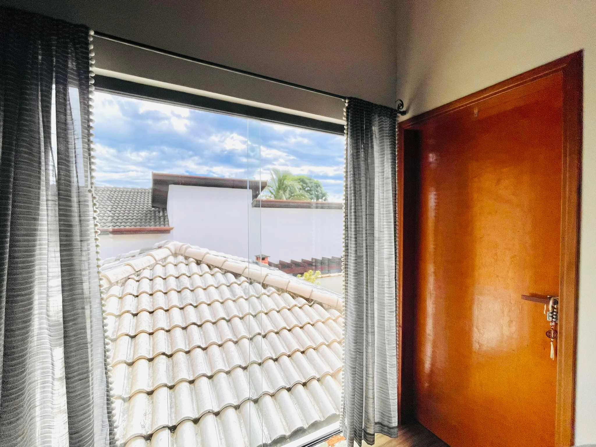 Casa com 3 dormitórios à venda no Condomínio Real Ville em Pindamonhangaba/SP