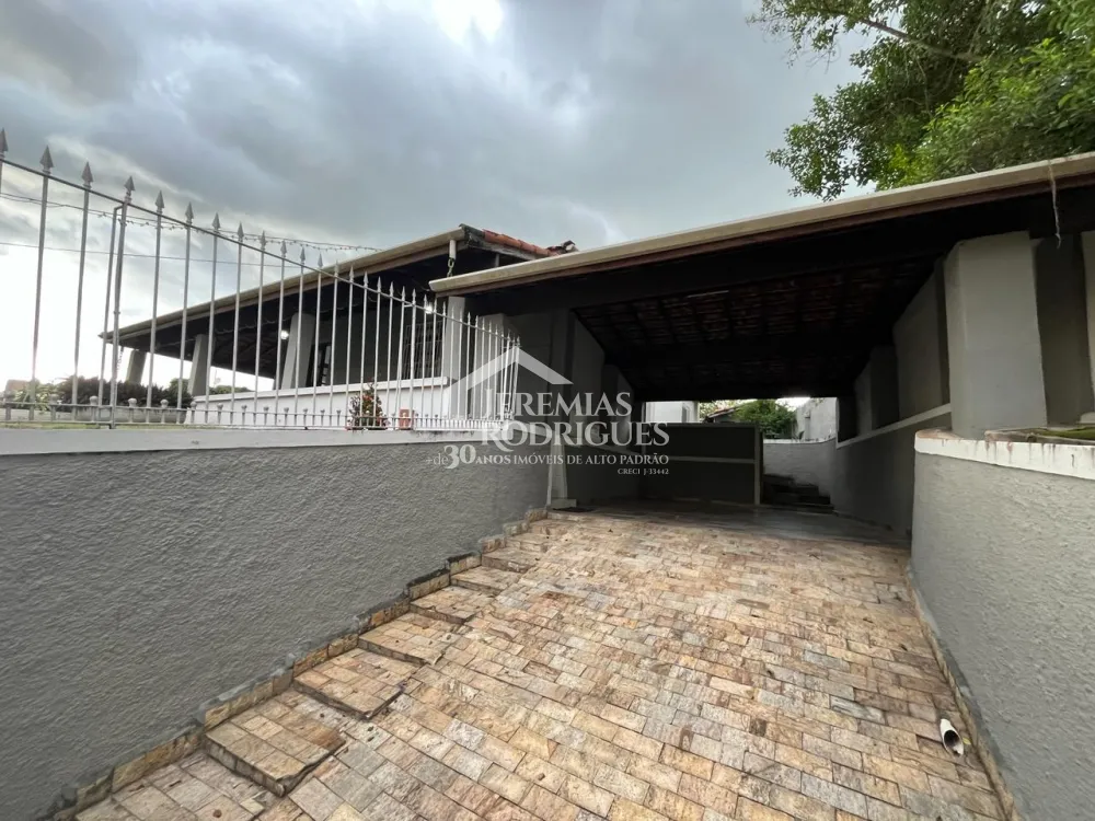 Casa com 3 dormitórios, 235 m² - Centro - Pindamonhangaba/SP
