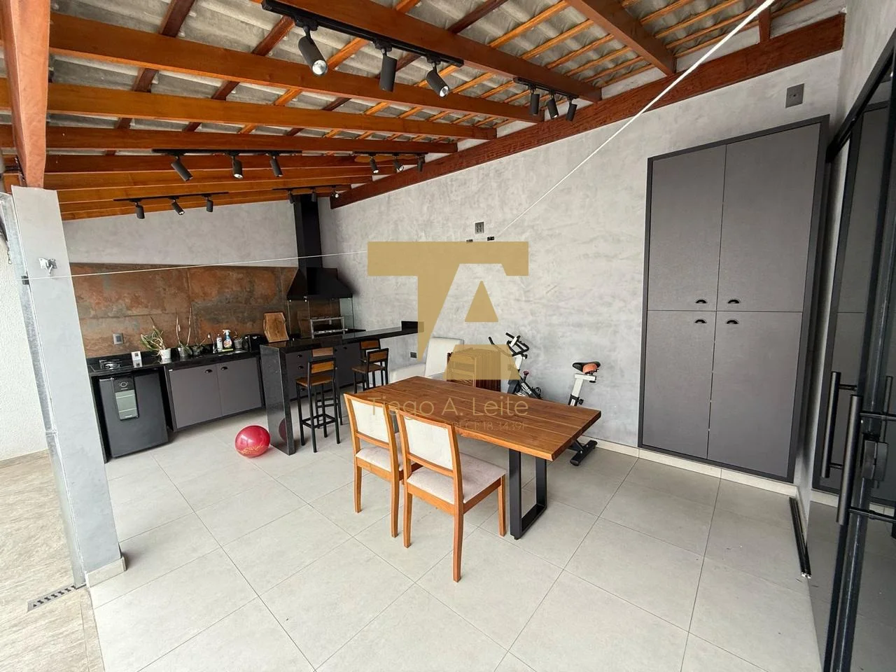 Casa Térrea Planejada à Venda no Condomínio Horizontes Club em Pindamonhangaba – 2 Quartos e Área Gourmet — foto 1