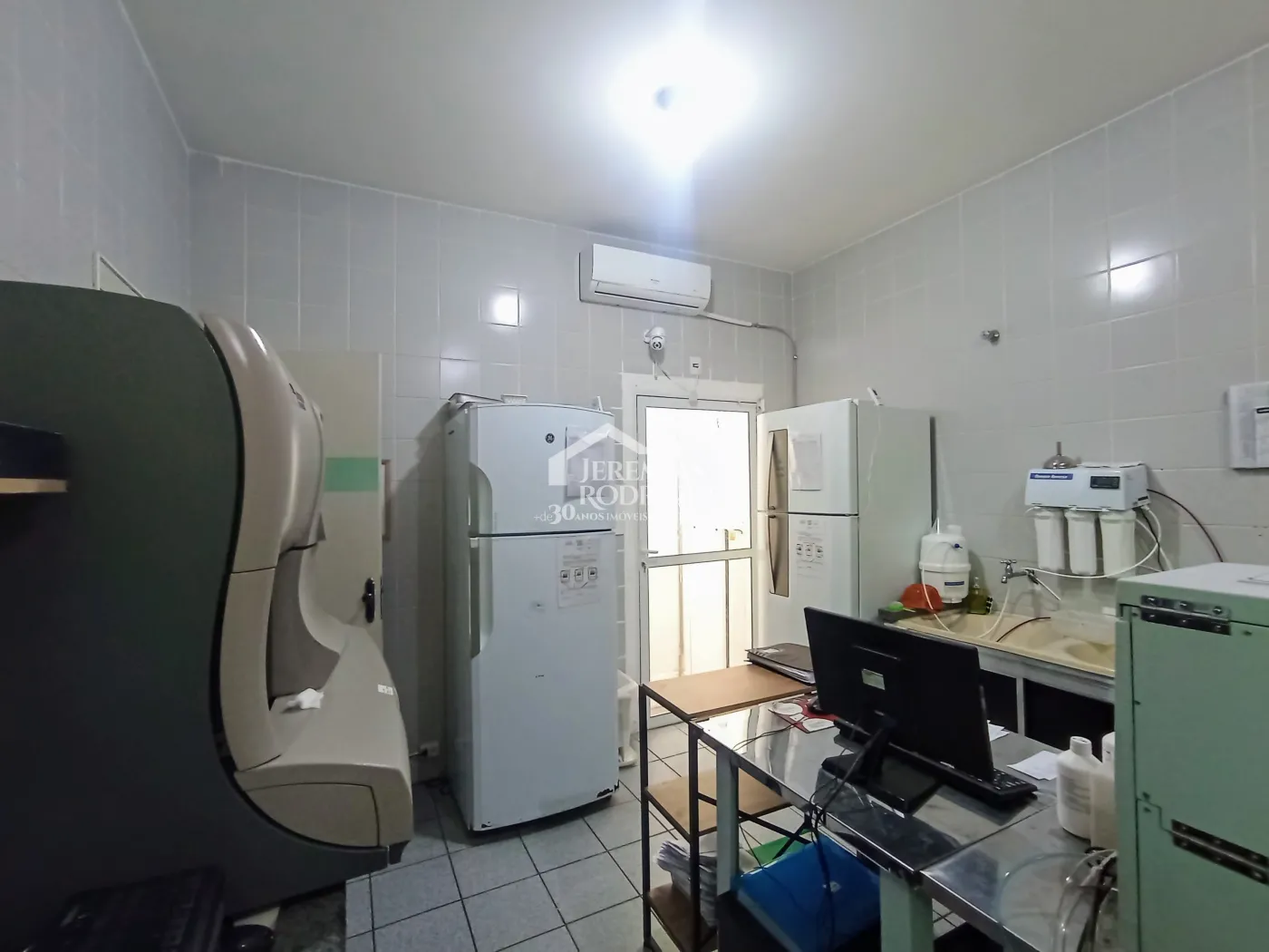 Ponto comercial para venda com 161 m² no bairro São Benedito em Pindamonhangaba/SP