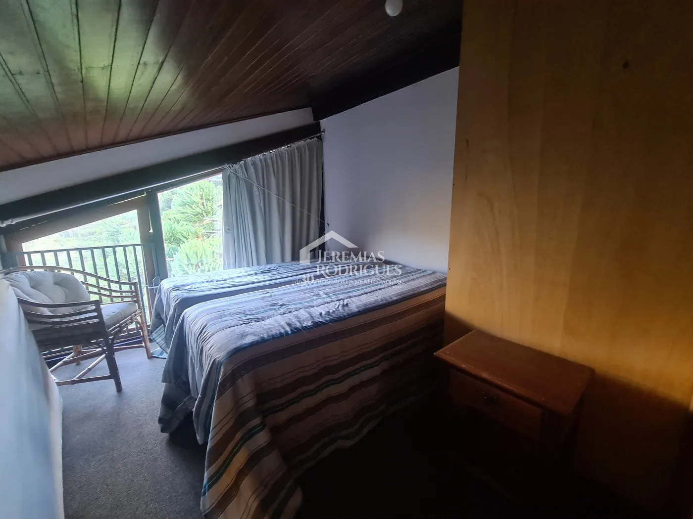 Casa à venda com 6 suítes no Condomínio Jardim Véu da Noiva em Campos do Jordão/SP