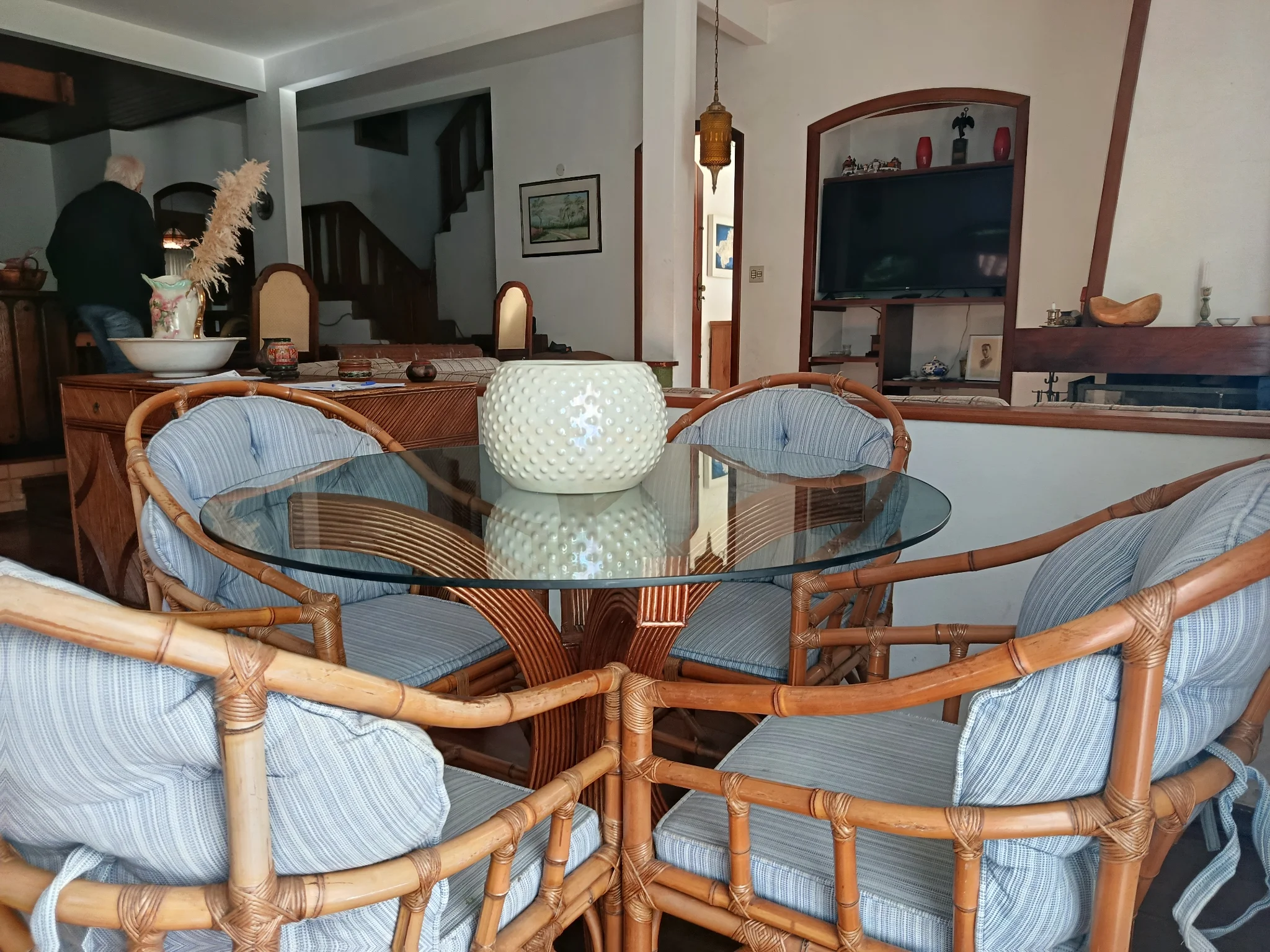Casa à venda com 4 suítes no Alto do Capivari em Campos do Jordão/SP.
