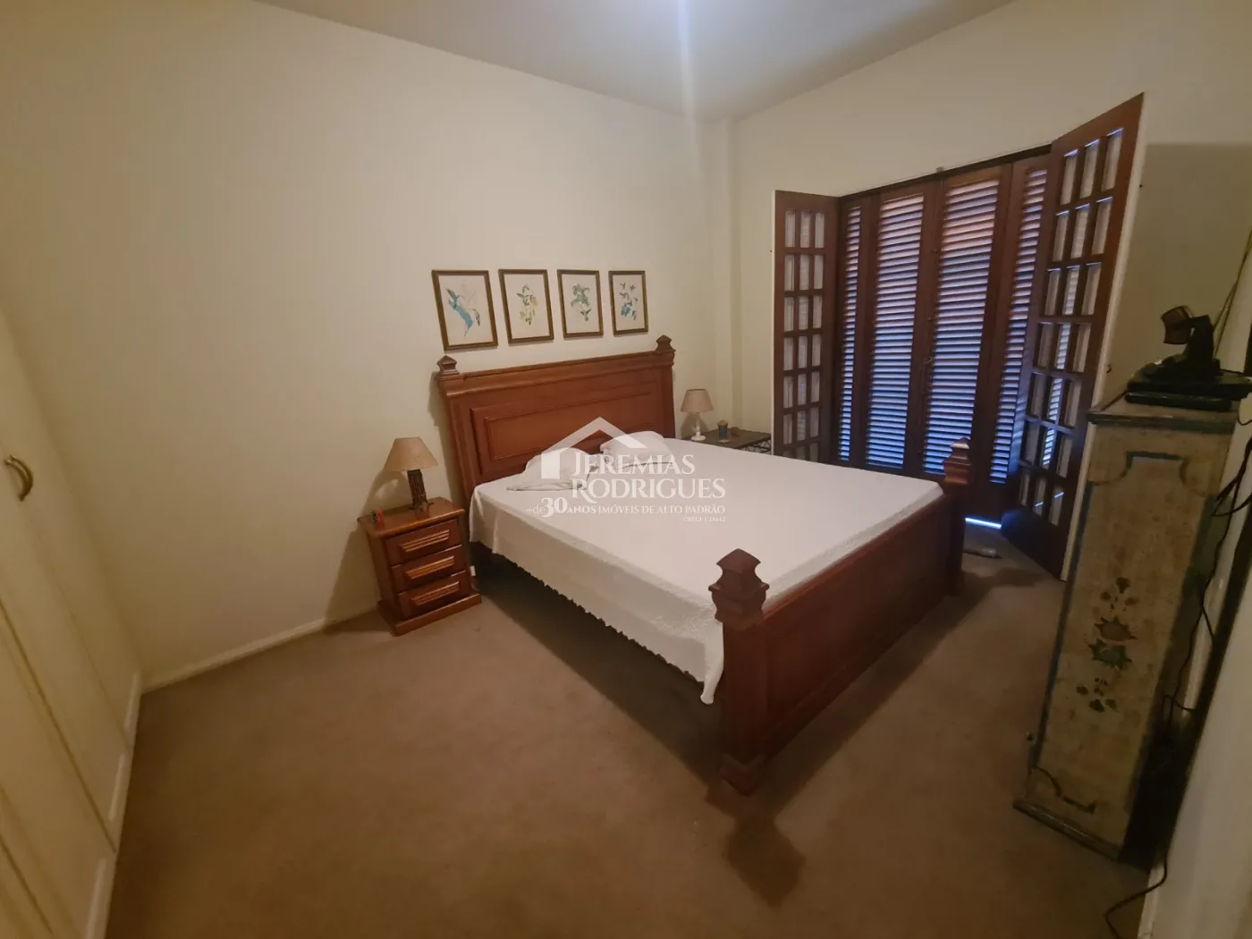 Apartamento para venda com 3 dormitórios no Condomínio Velden Village em Campos do Jordão/SP