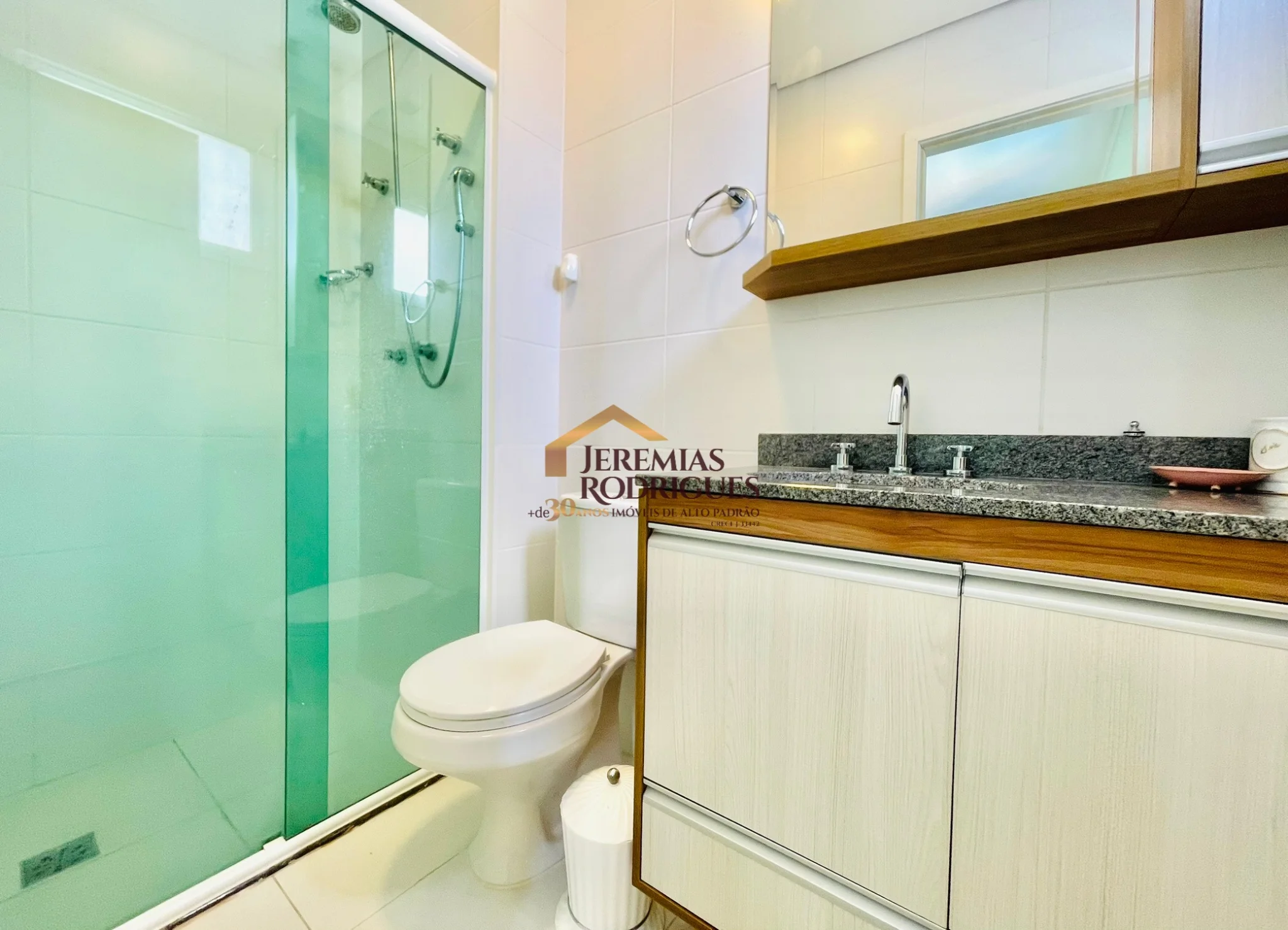 Apartamento para locação e venda Porteira fechada no Edifício Vert Residence em Taubaté/SP.
