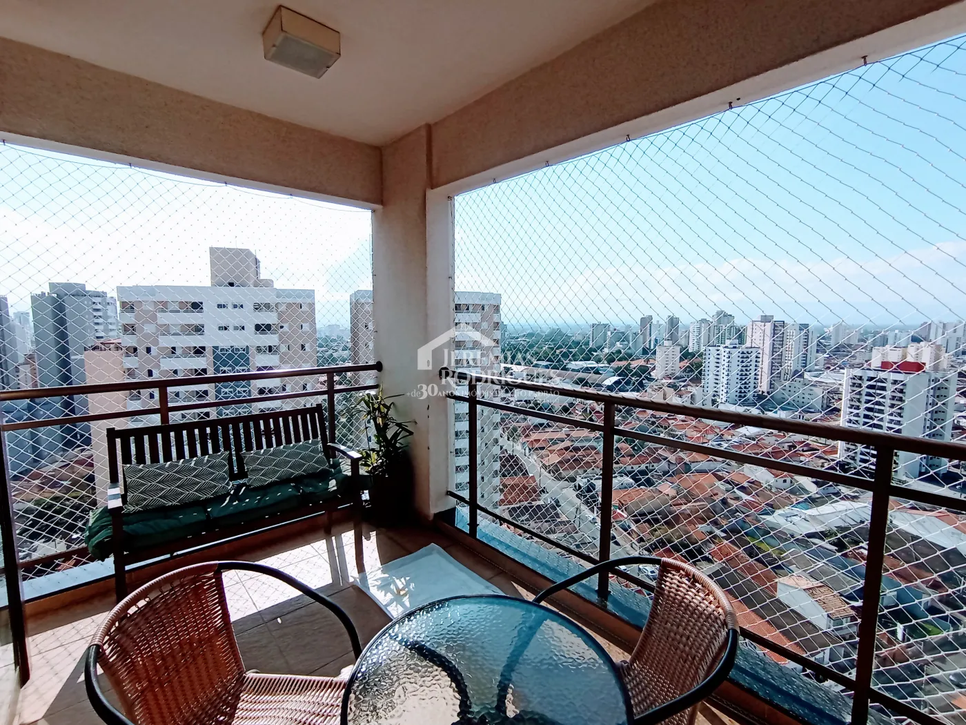 Apartamento à venda com 3 dormitórios no Edifício Jabuticabeiras em Taubaté/SP