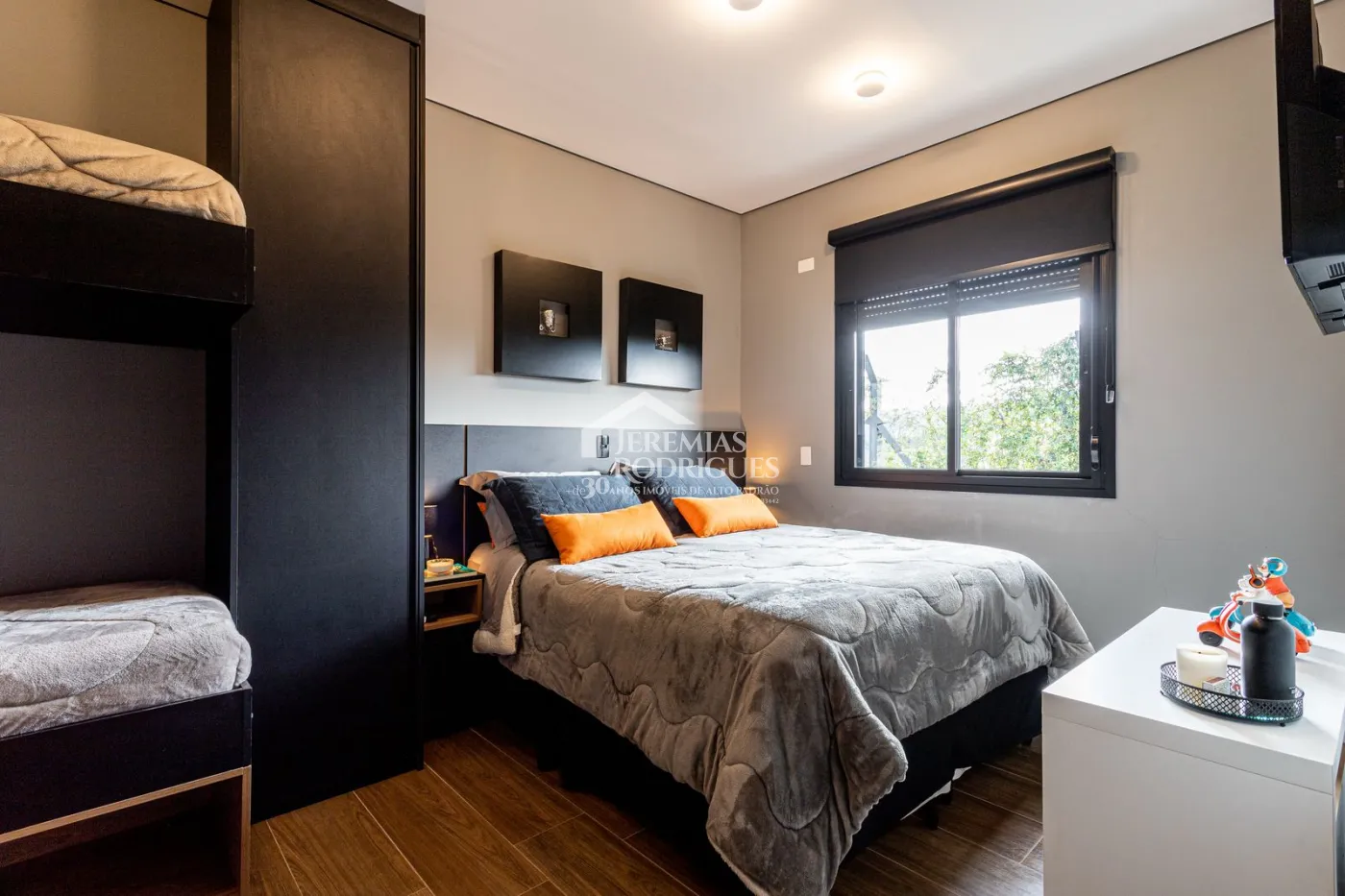 Casa para venda com 5 dormitórios no Residencial Estrelas da Mantiqueira em Campos do Jordão/SP