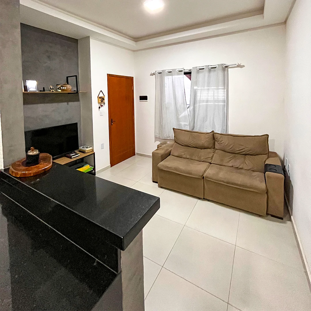 Casa Moderna no Parque das Palmeiras, Pinda | 2 Dorms (1 Suíte) e Planejados