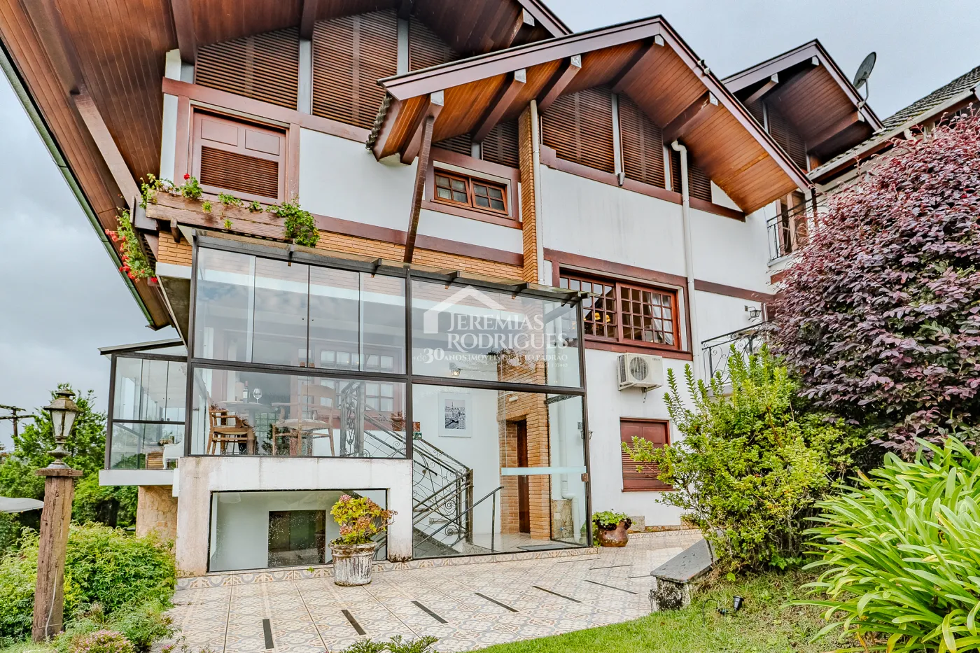 Pousada à venda com Exclusividade com 14 suítes no Casablanca Hotel Boutique em Campos do Jordão/SP