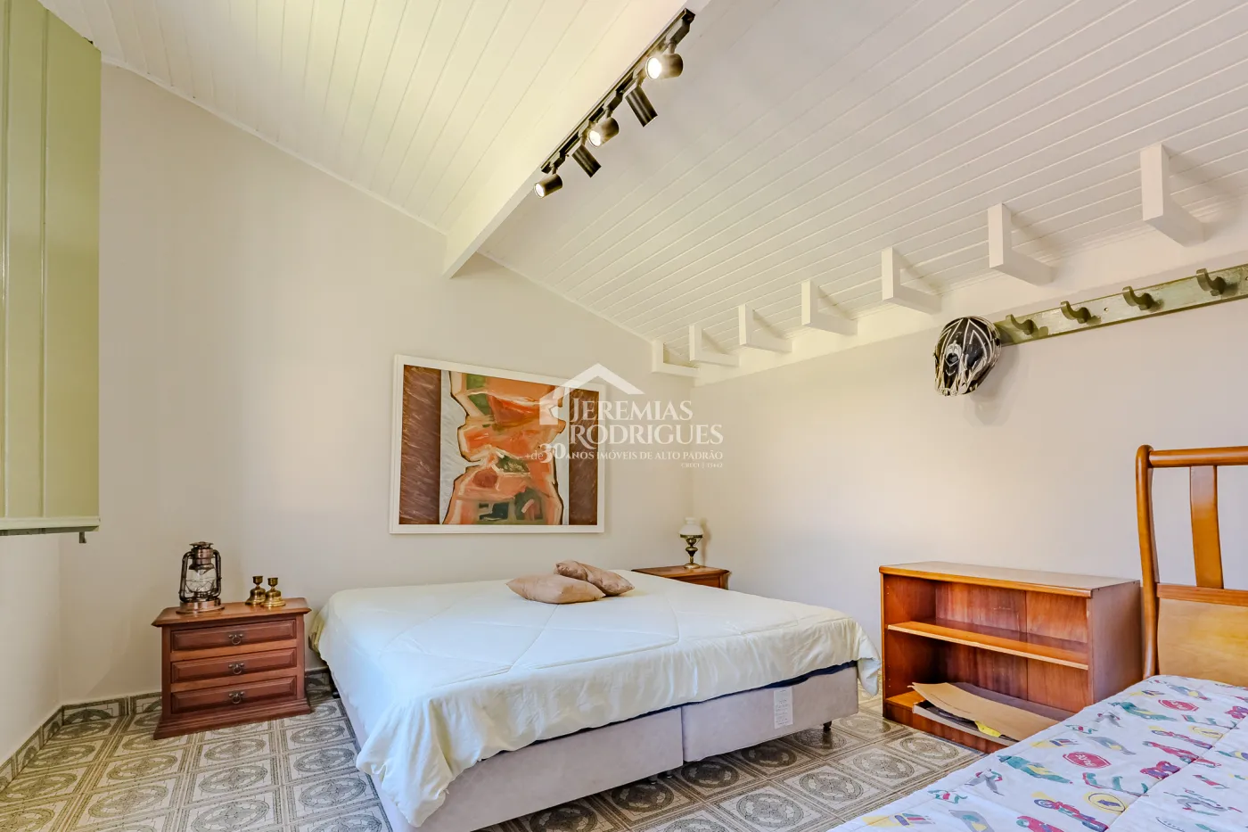 Fazenda à venda com 919,6 hectares em Cachoeira Paulista/SP.